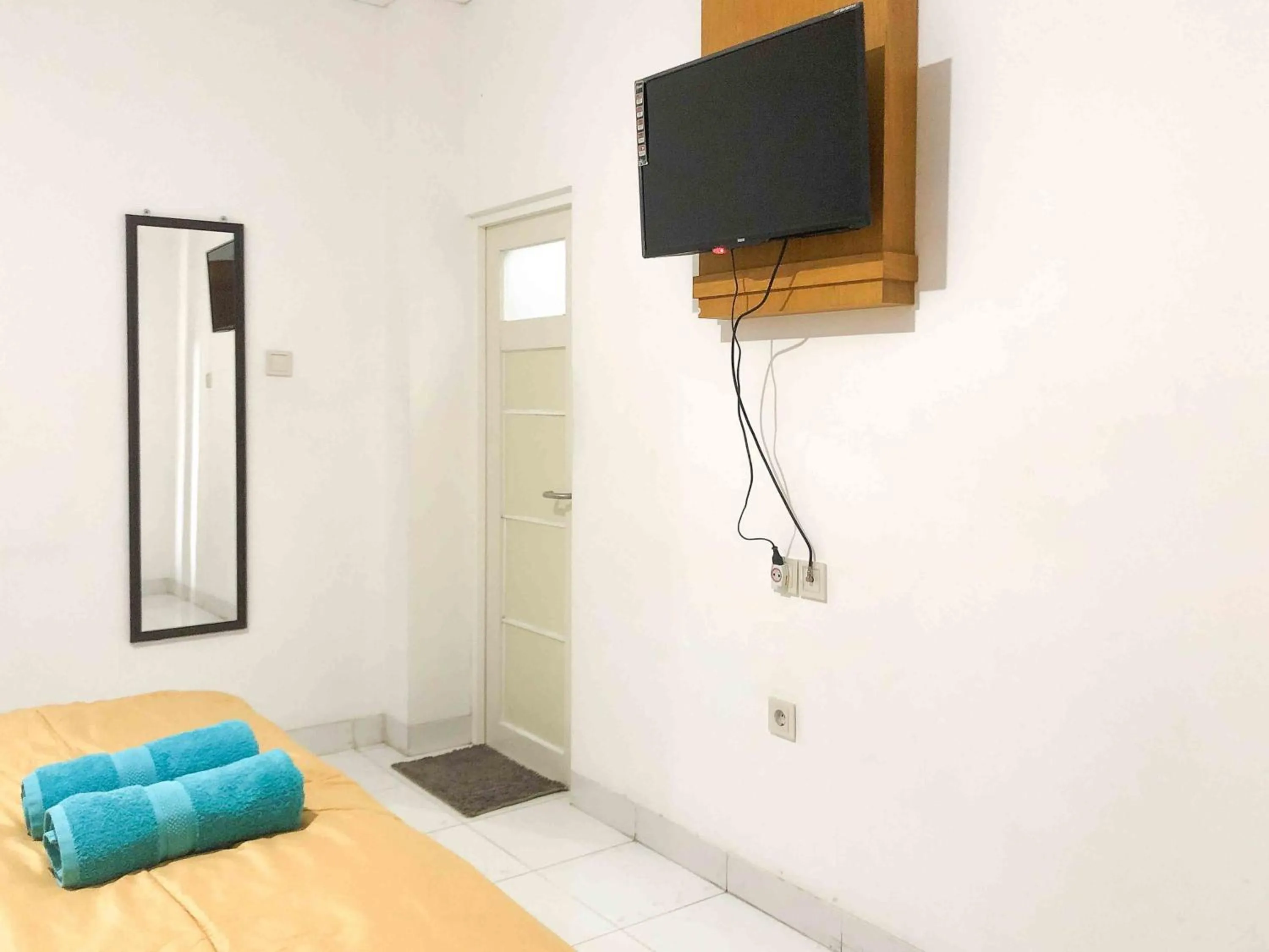 Bed in Sofia Residence Syariah Mitra RedDoorz