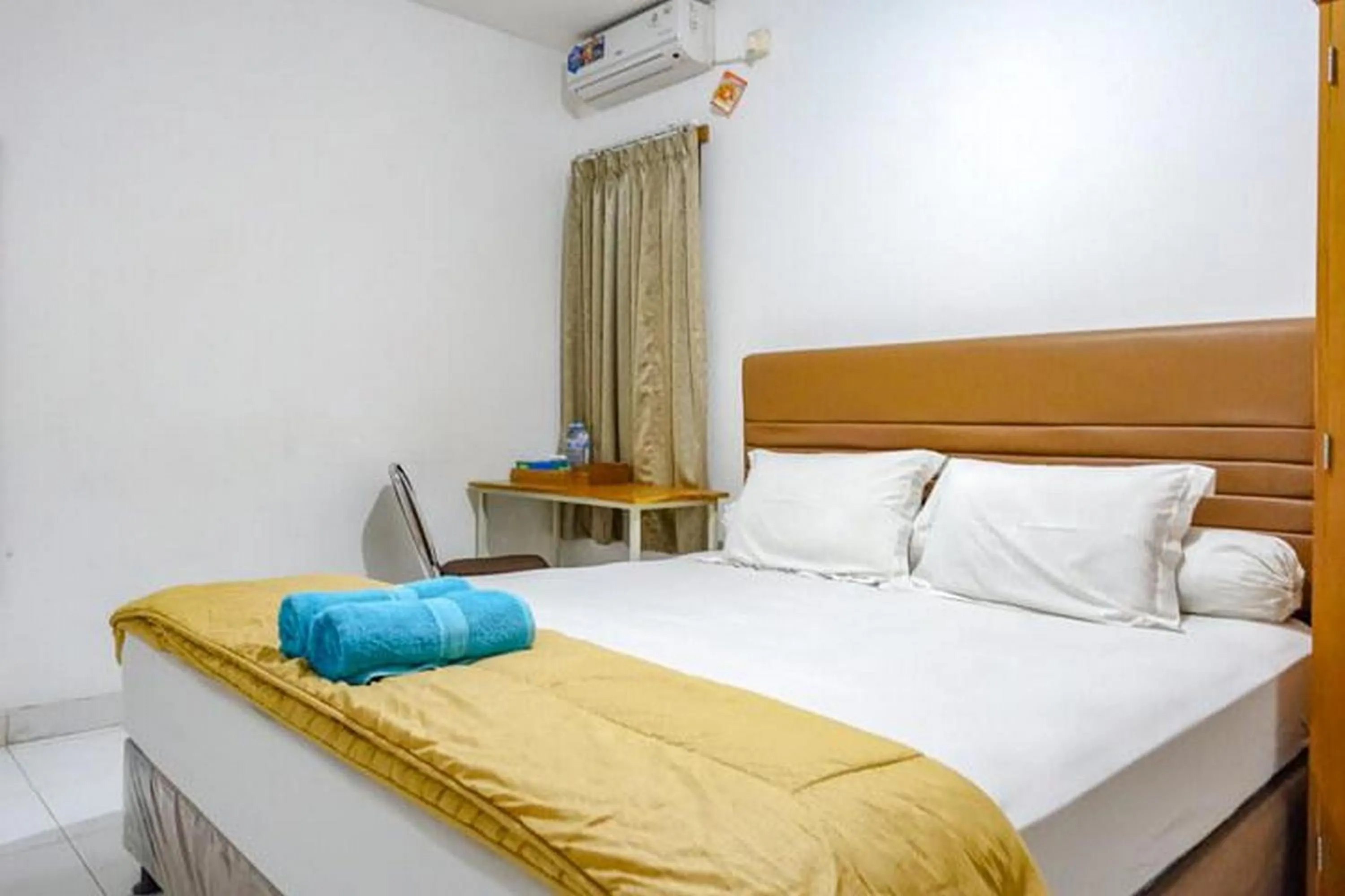 Bedroom, Bed in Sofia Residence Syariah Mitra RedDoorz