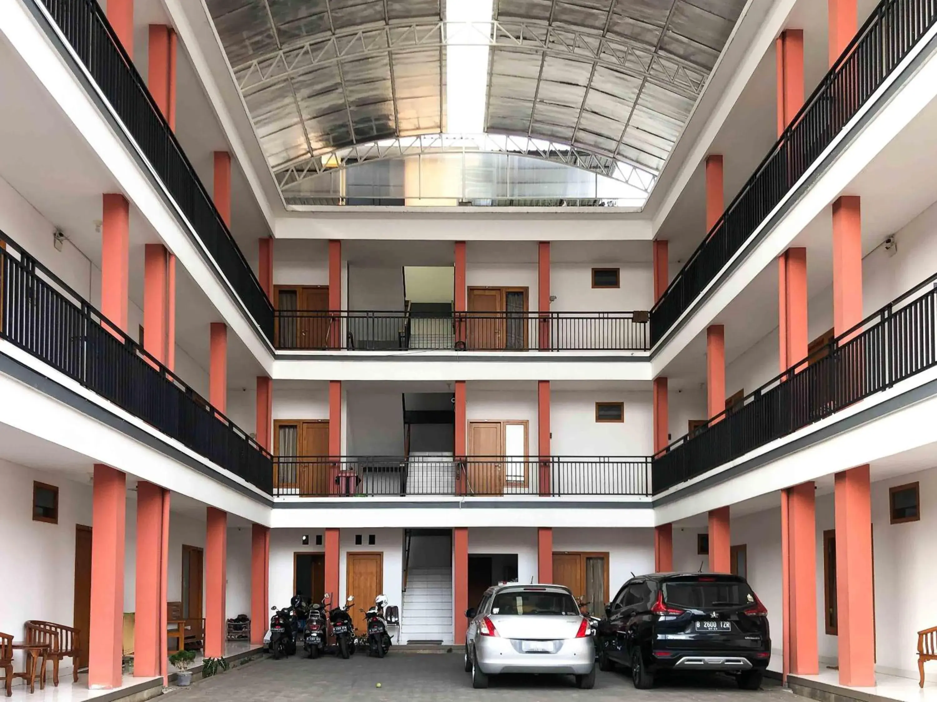 Facade/entrance in Sofia Residence Syariah Mitra RedDoorz Facade/entrance in Sofia Residence Syariah Mitra RedDoorz