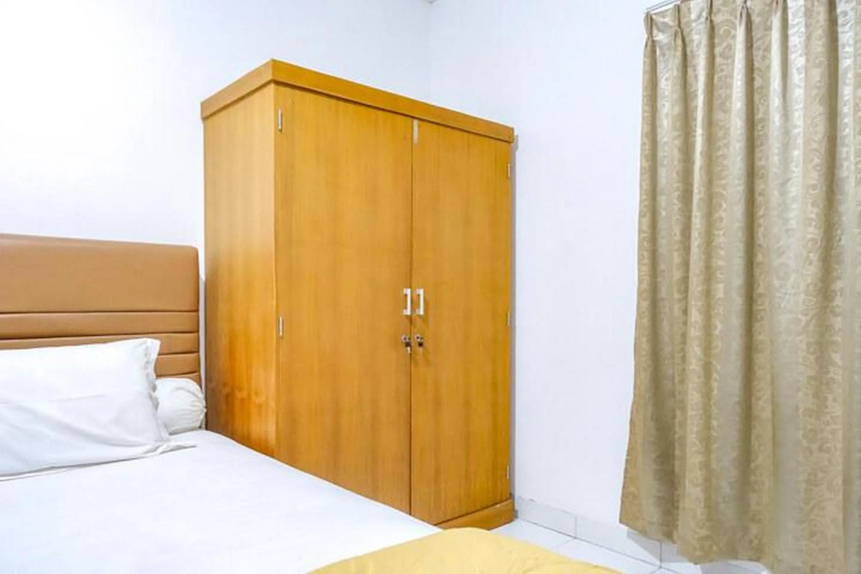 Bedroom, Bed in Sofia Residence Syariah Mitra RedDoorz