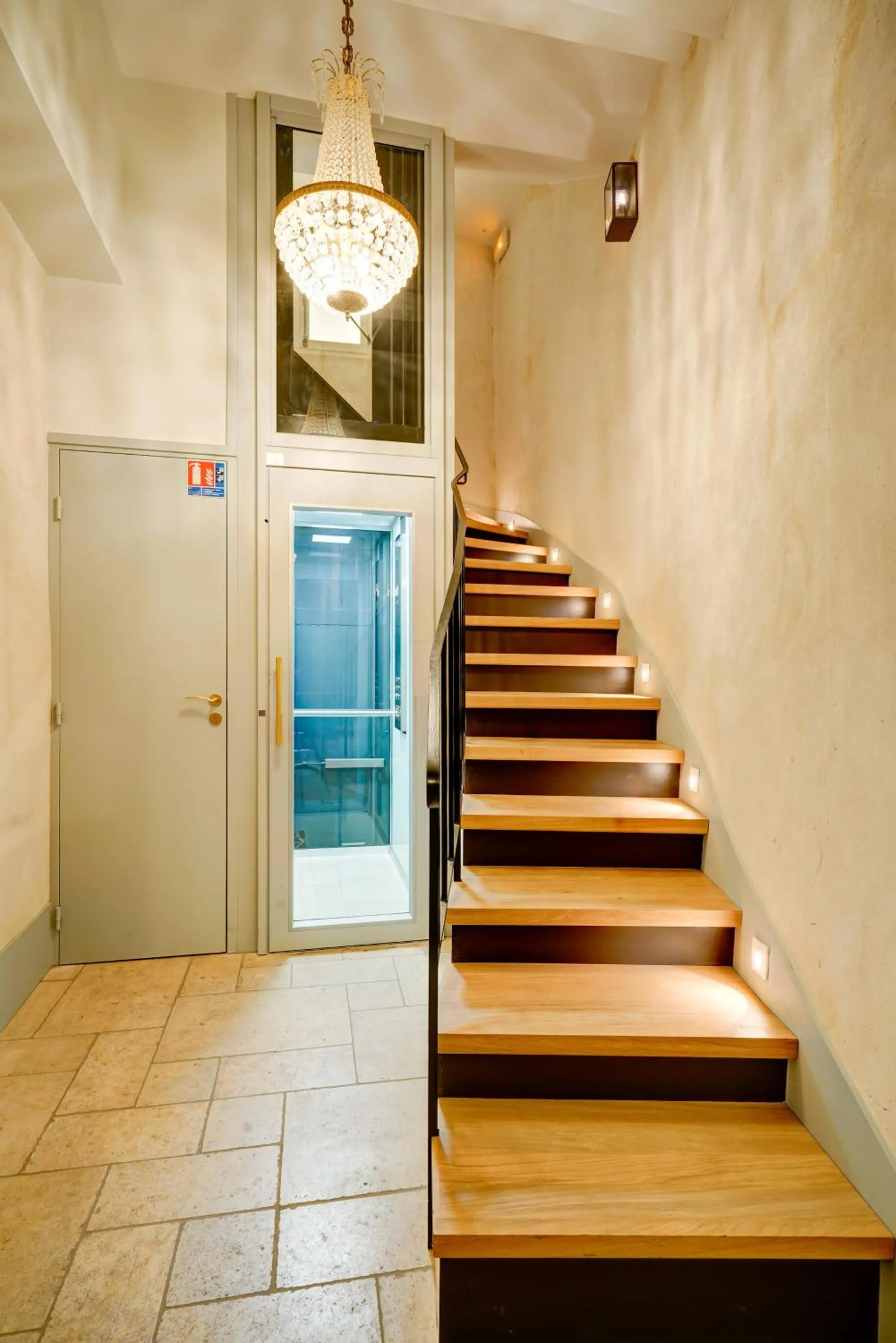 Facade/entrance in Apartments Du Louvre St Honoré