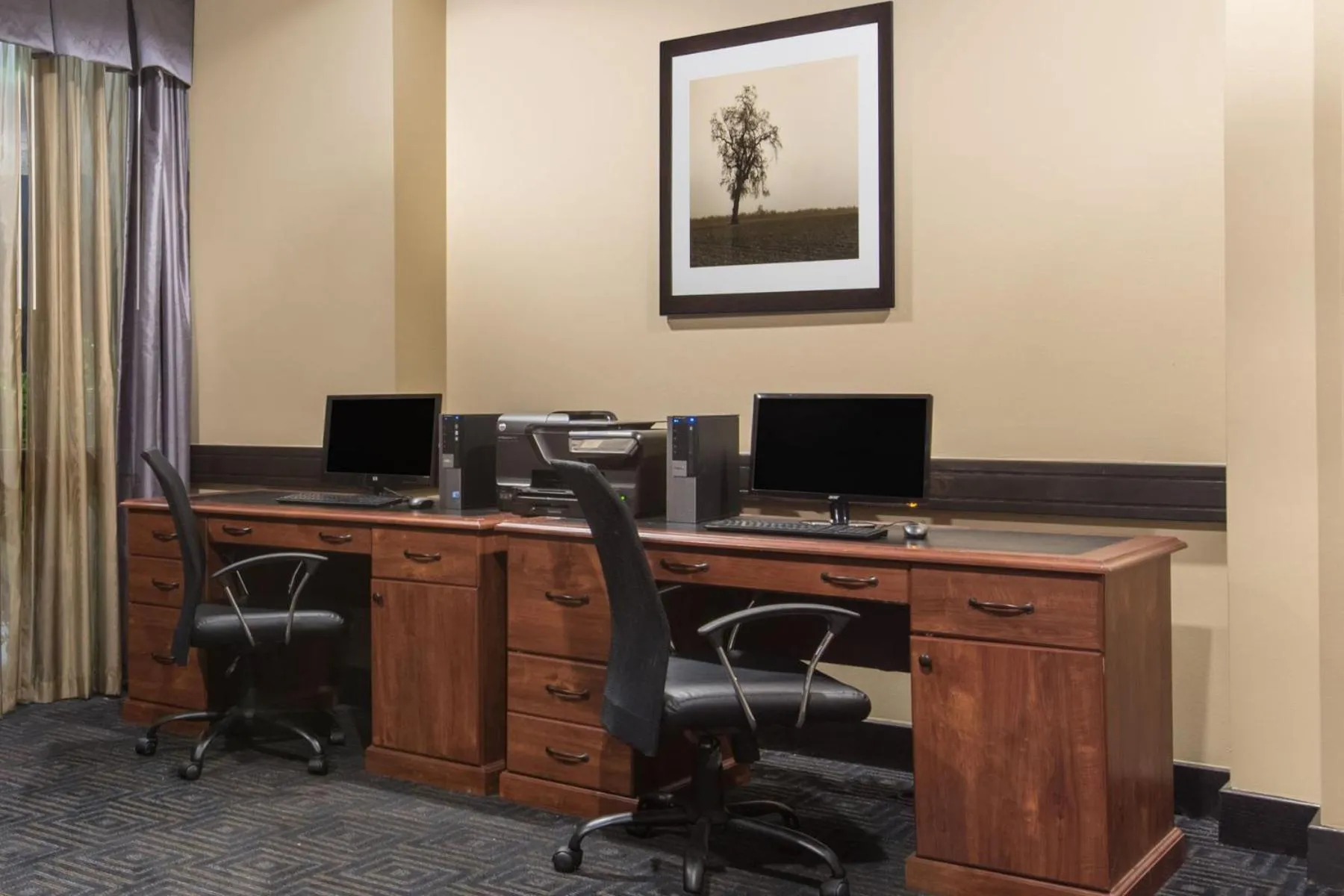 Business facilities in Wyndham Garden Texarkana