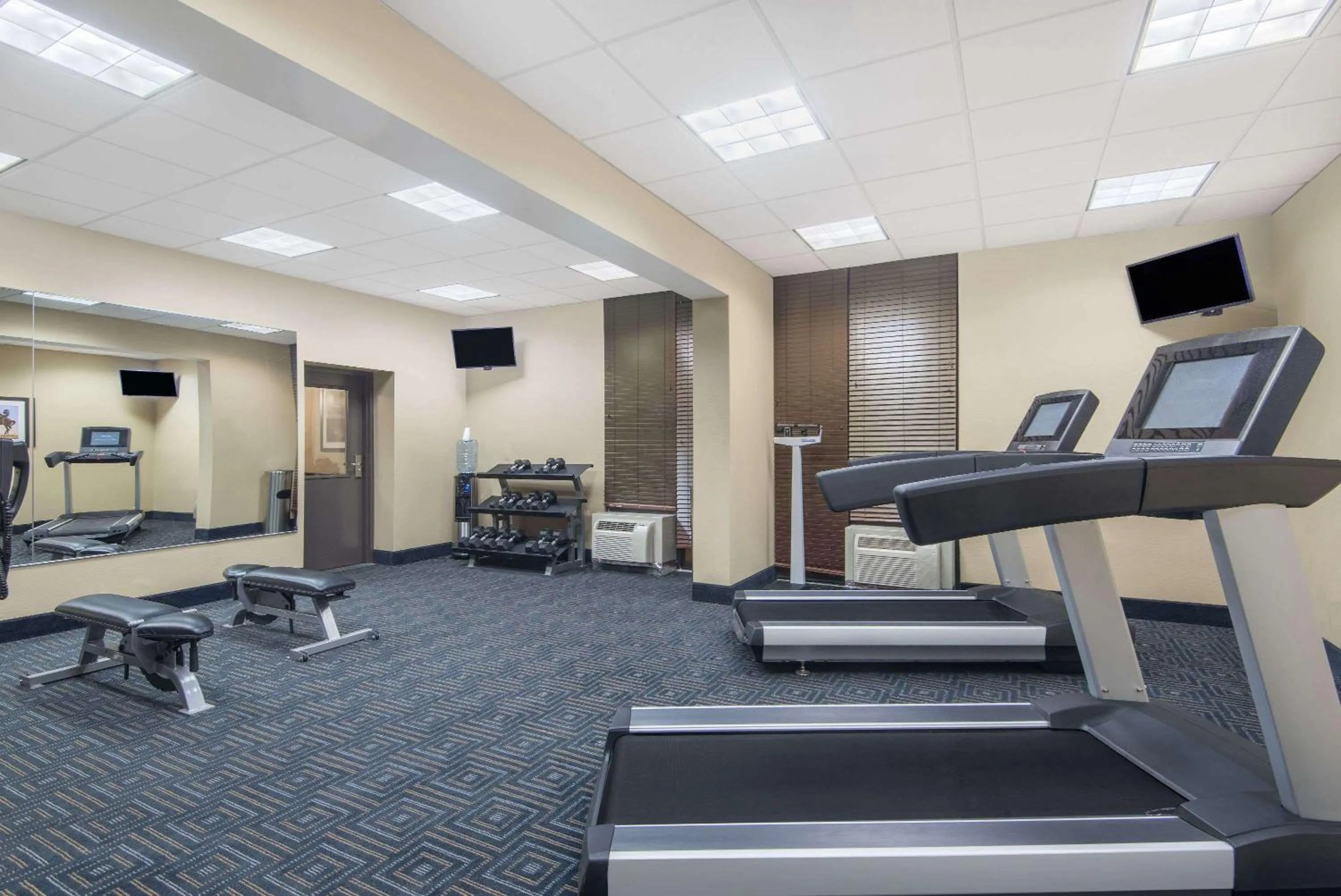 Fitness centre/facilities in Wyndham Garden Texarkana