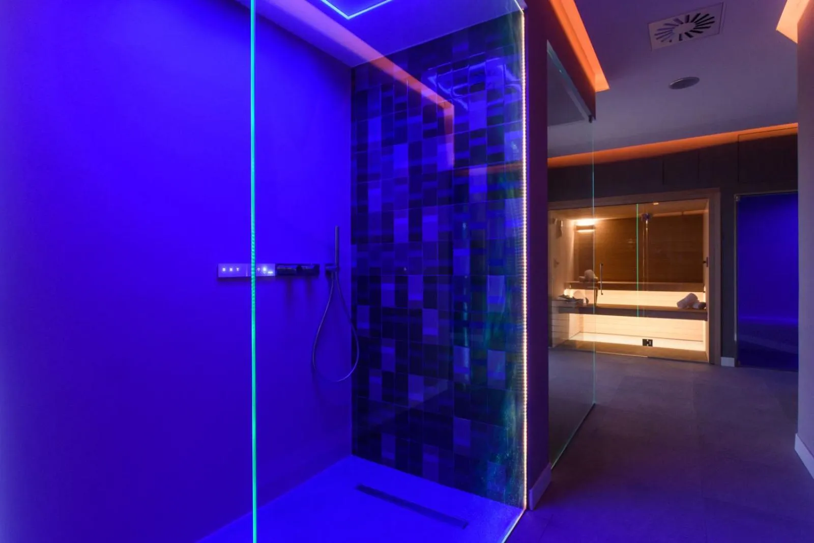 Spa and wellness centre/facilities in Hangar Hotel