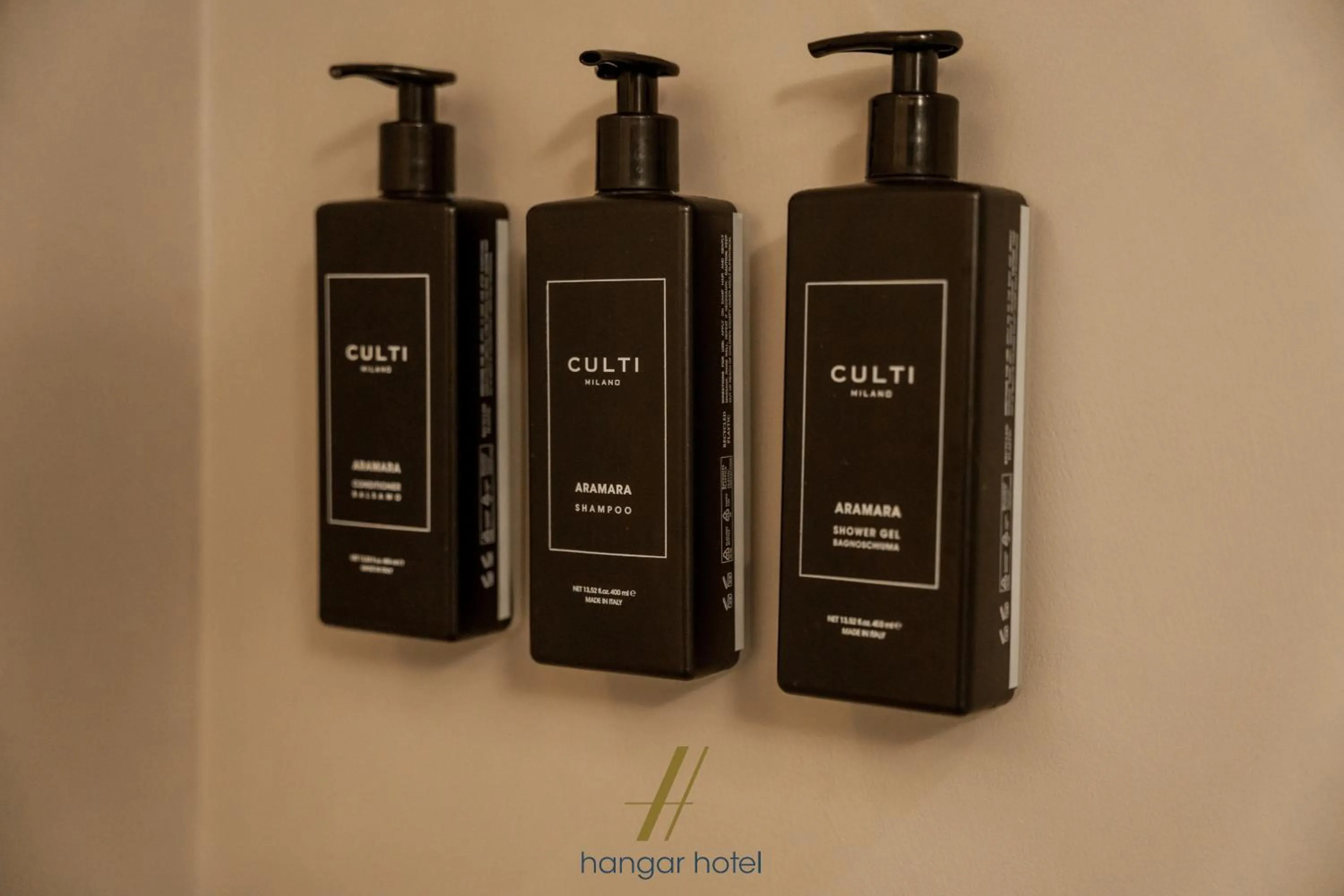 Bathroom in Hangar Hotel