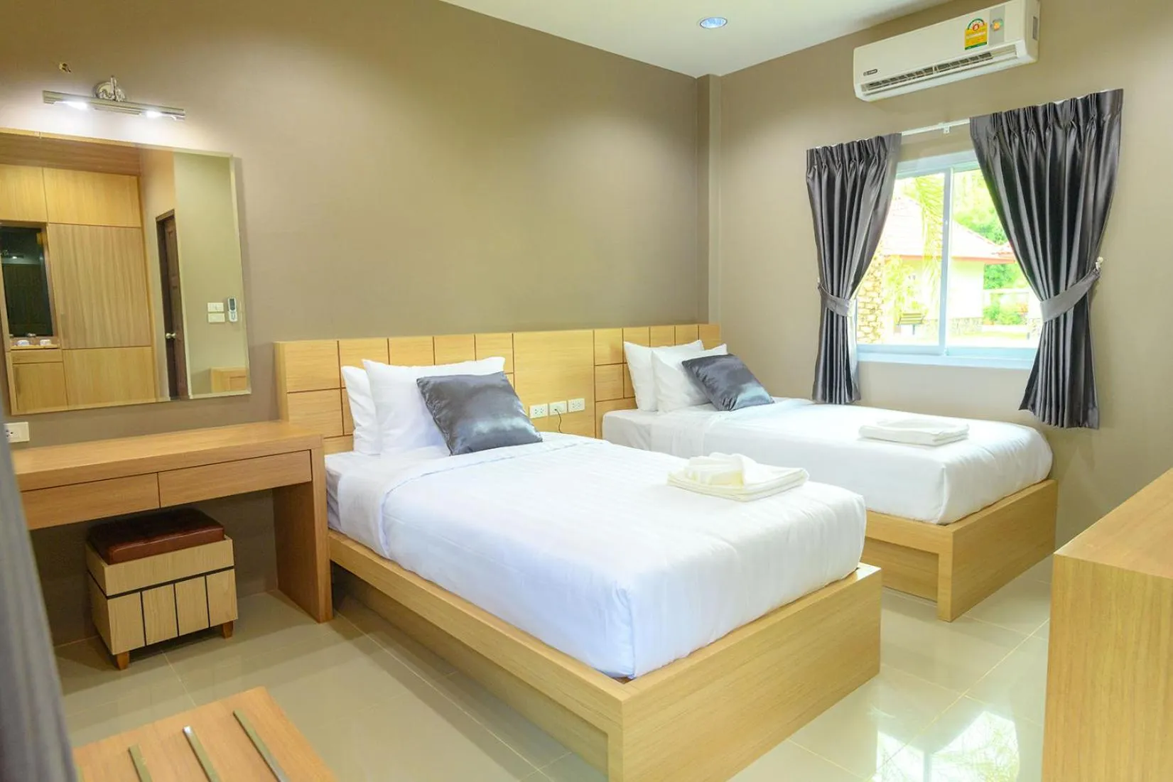 Bed in Avarin Resort