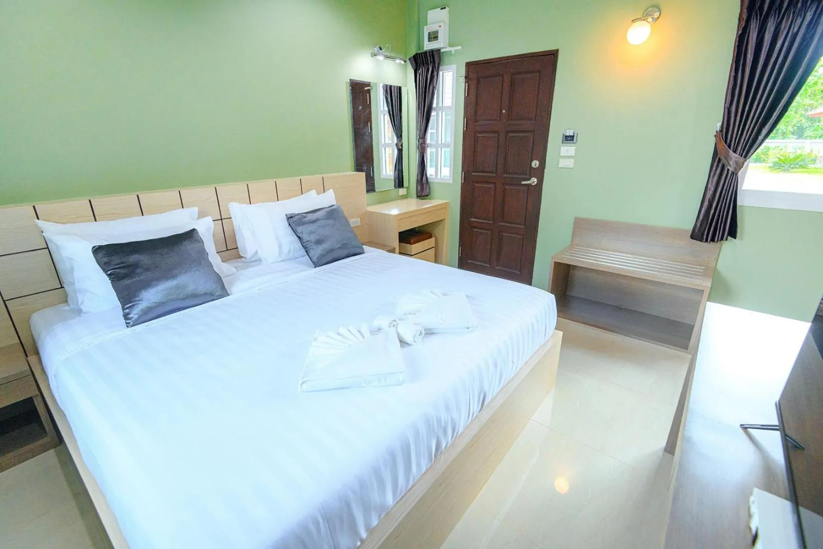 Bed in Avarin Resort