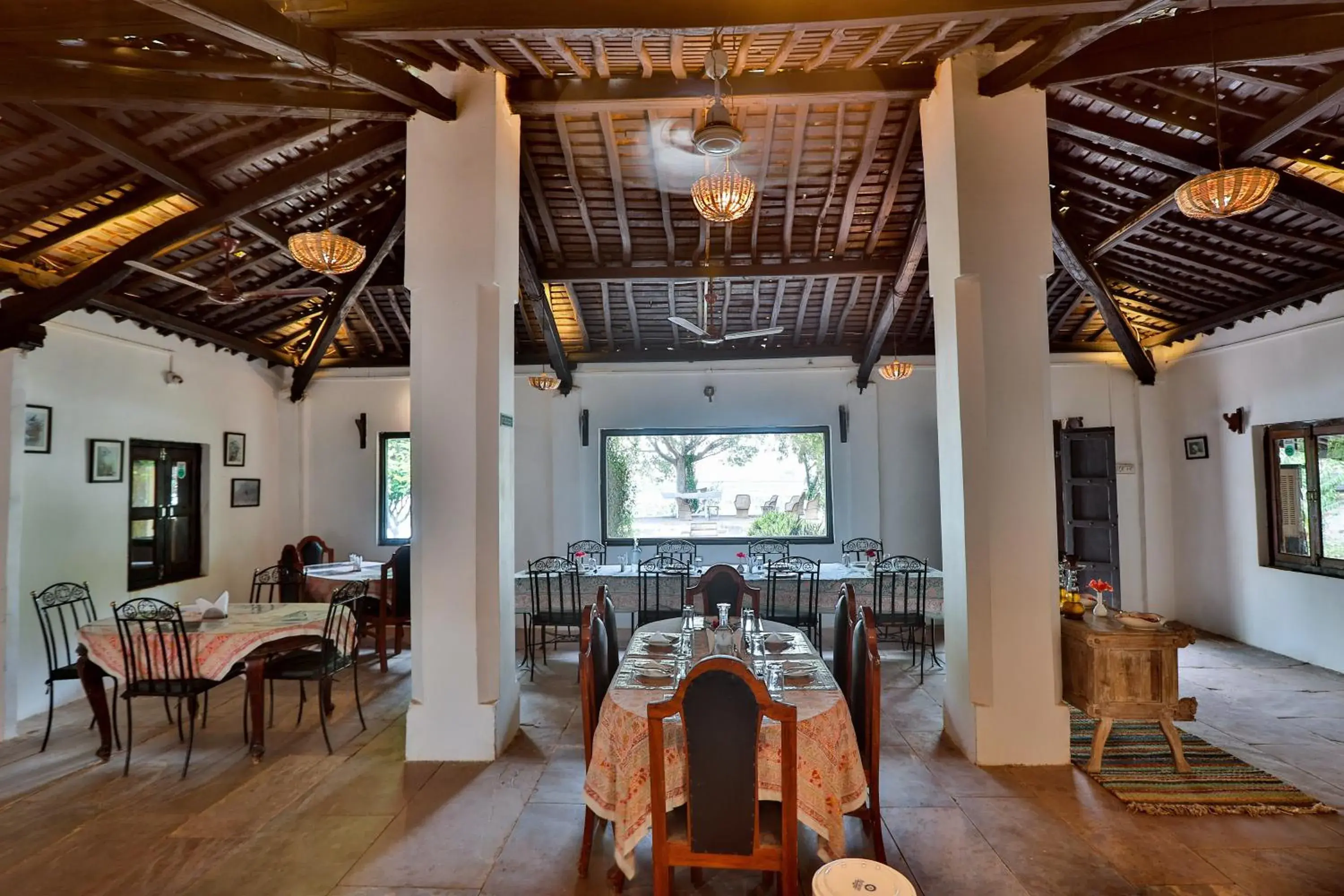 Restaurant/places to eat in Pangarh Lake Retreat Restaurant/places to eat in Pangarh Lake Retreat