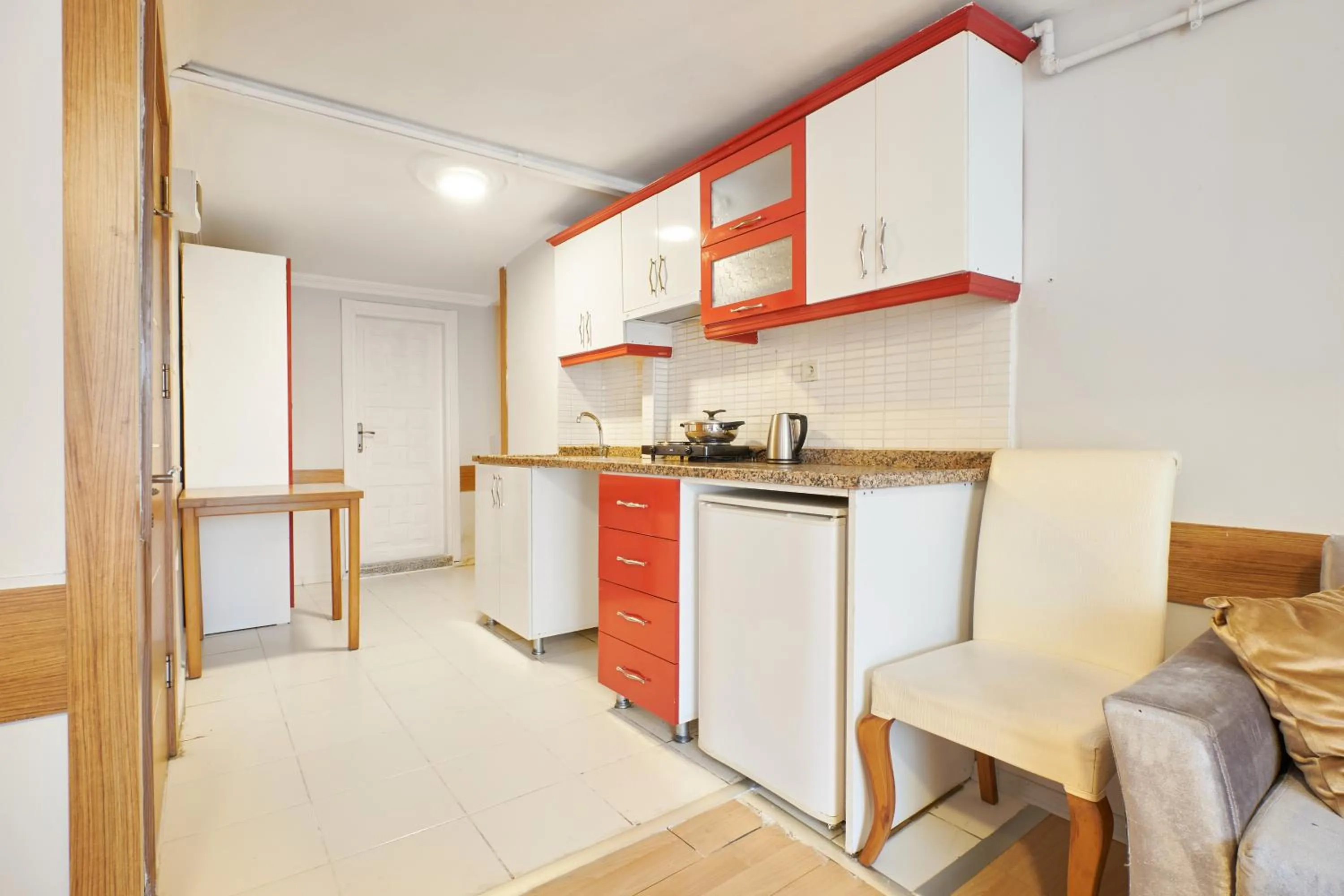 kitchen in Central Suites Taksim
