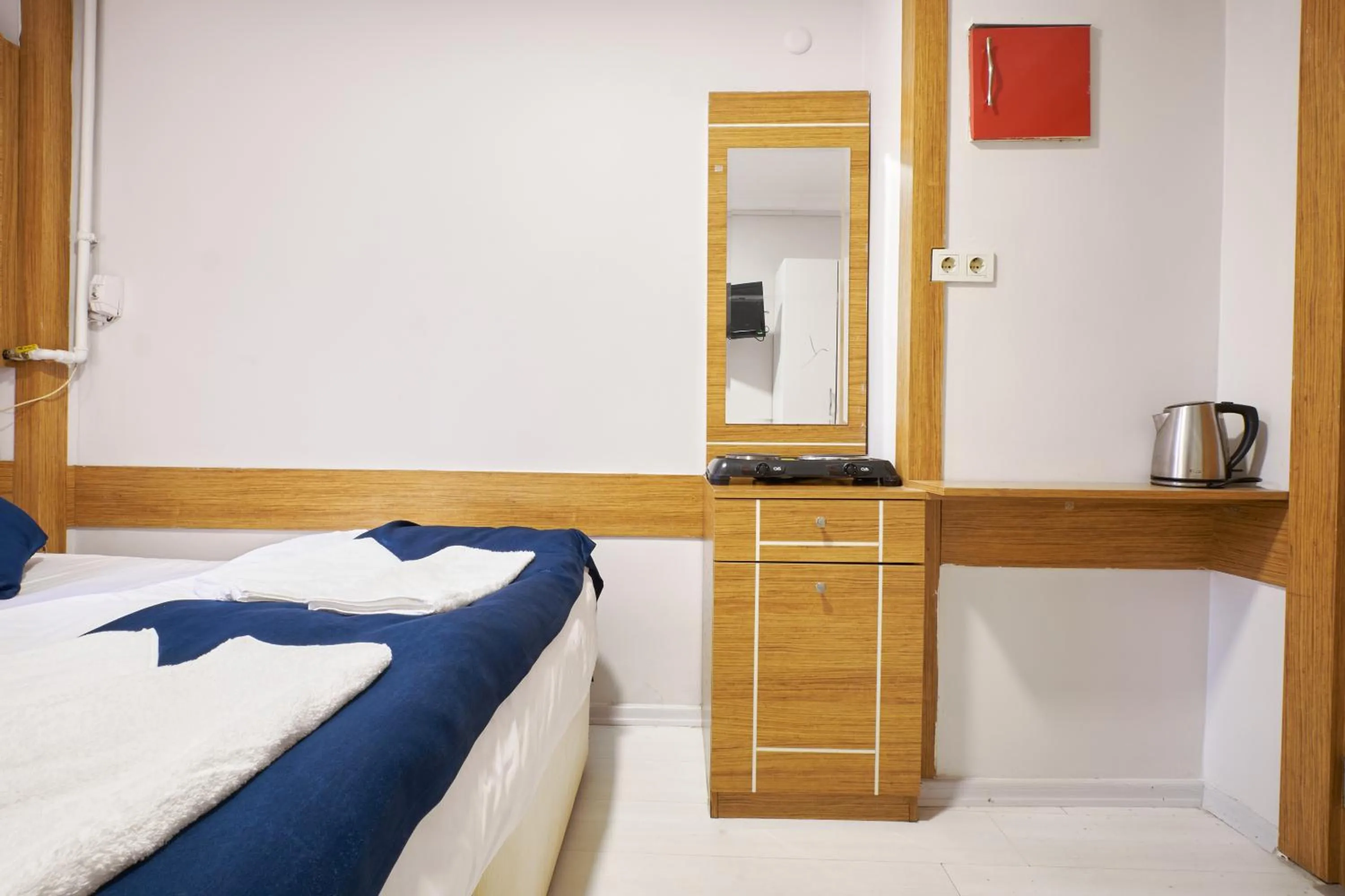 Coffee/tea facilities, Bed in Central Suites Taksim