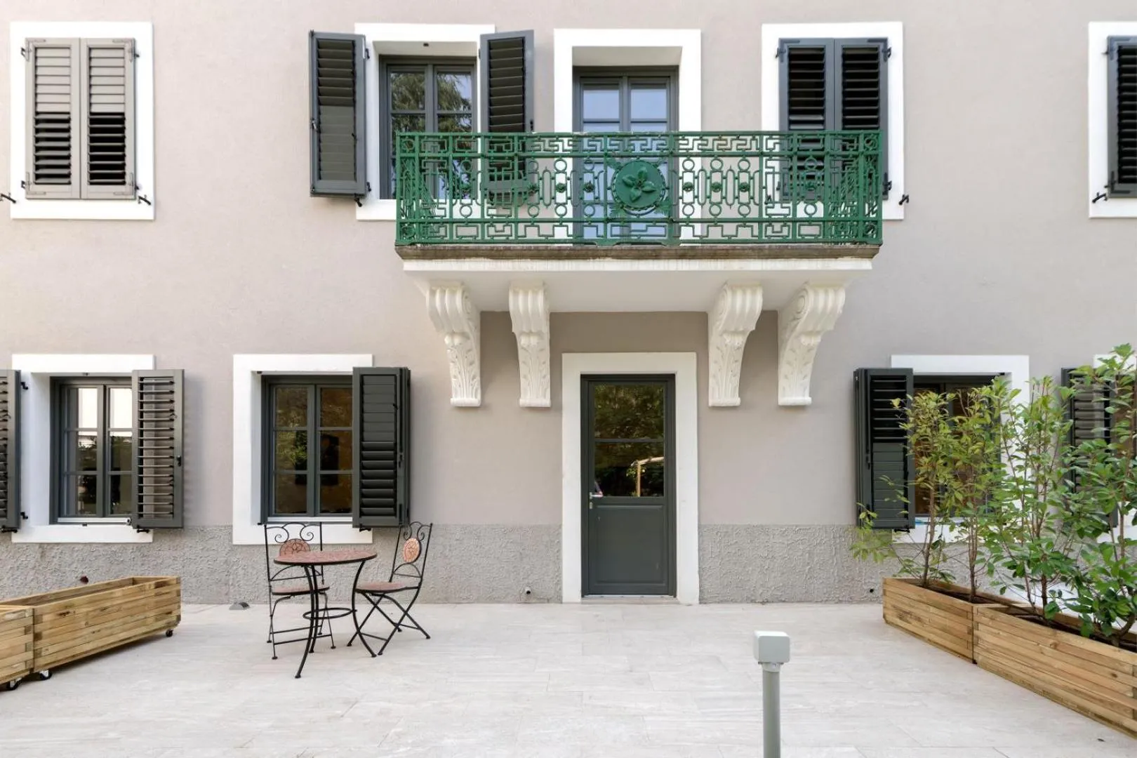 Garden in Residence La Torre con private park