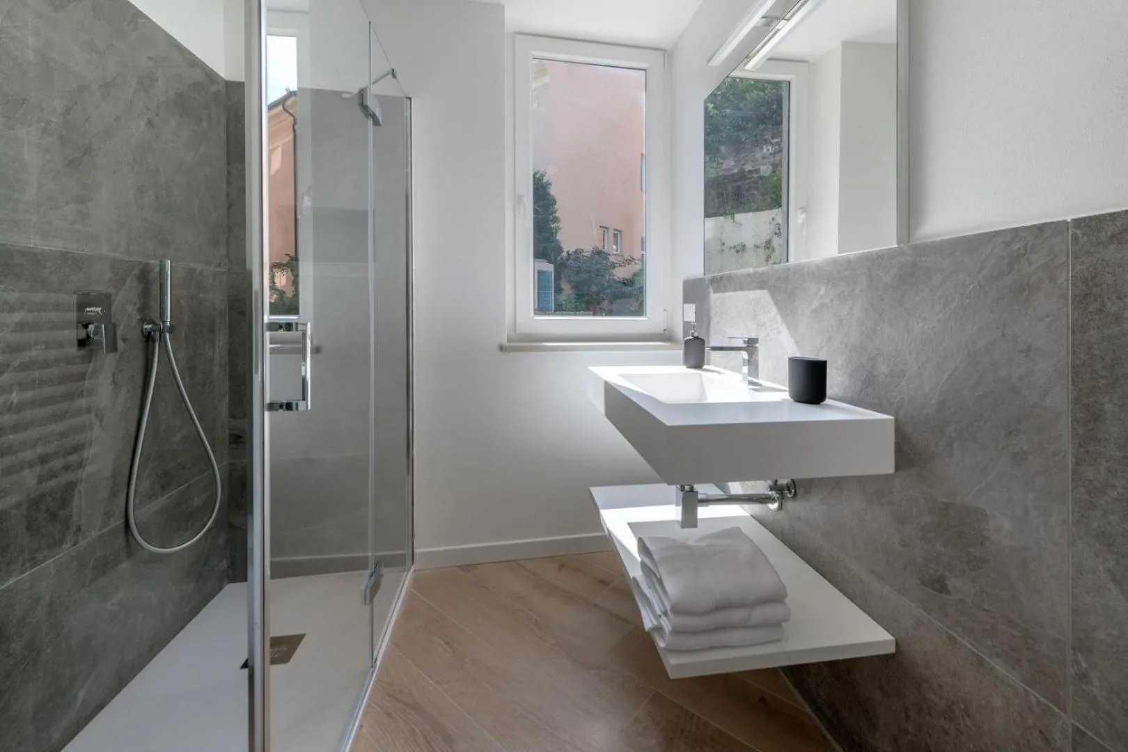 Bathroom in Residence La Torre con private park