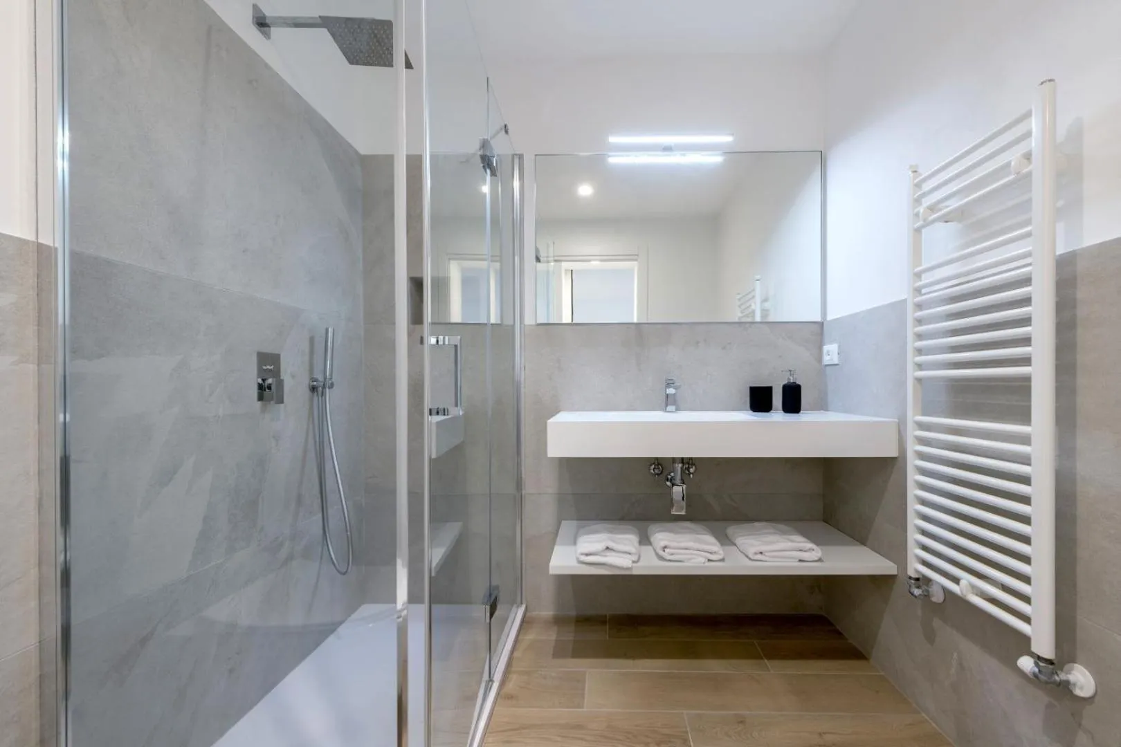 Bathroom in Residence La Torre con private park