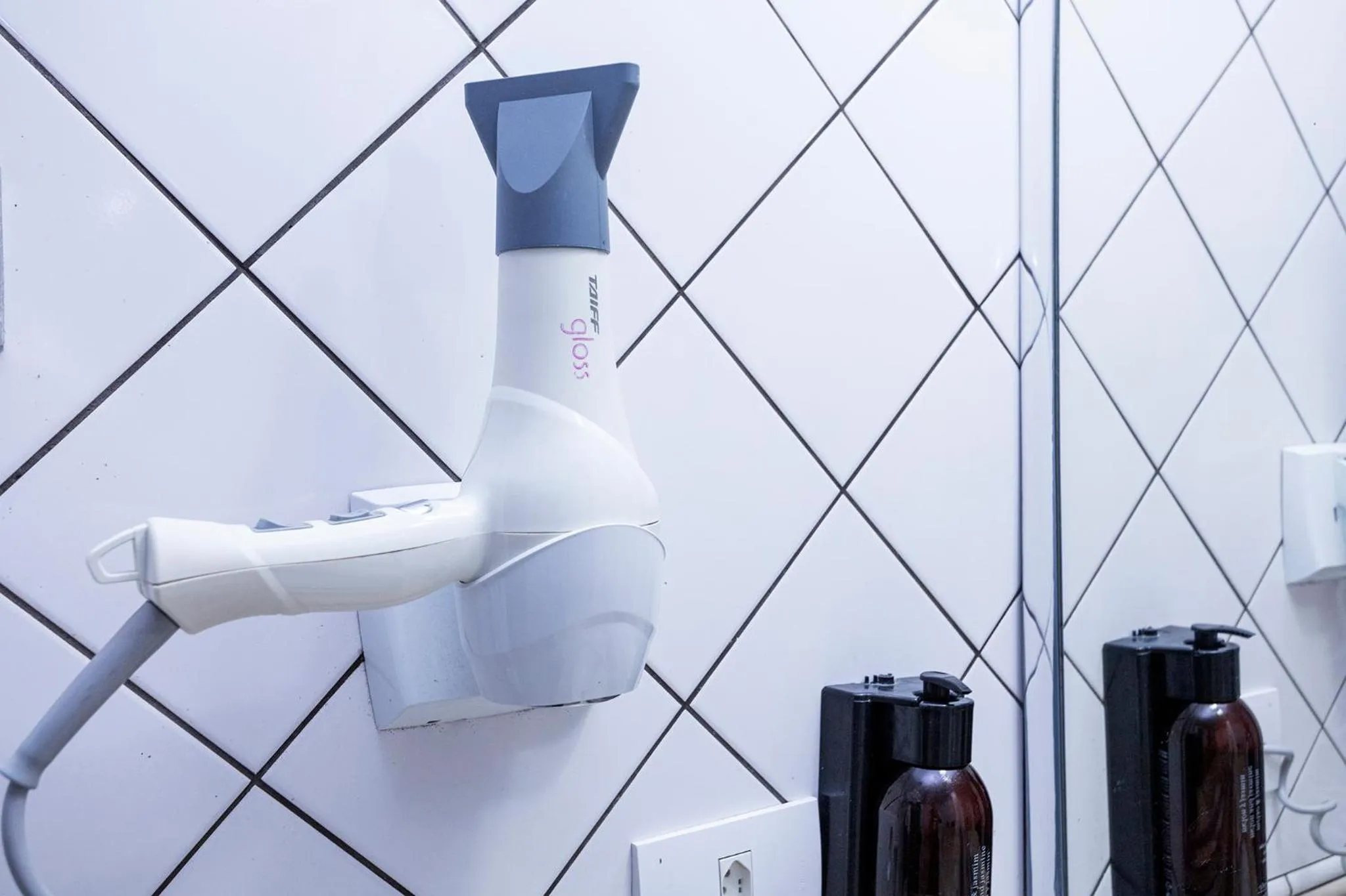 hair dryier in Nikkey Palace Hotel