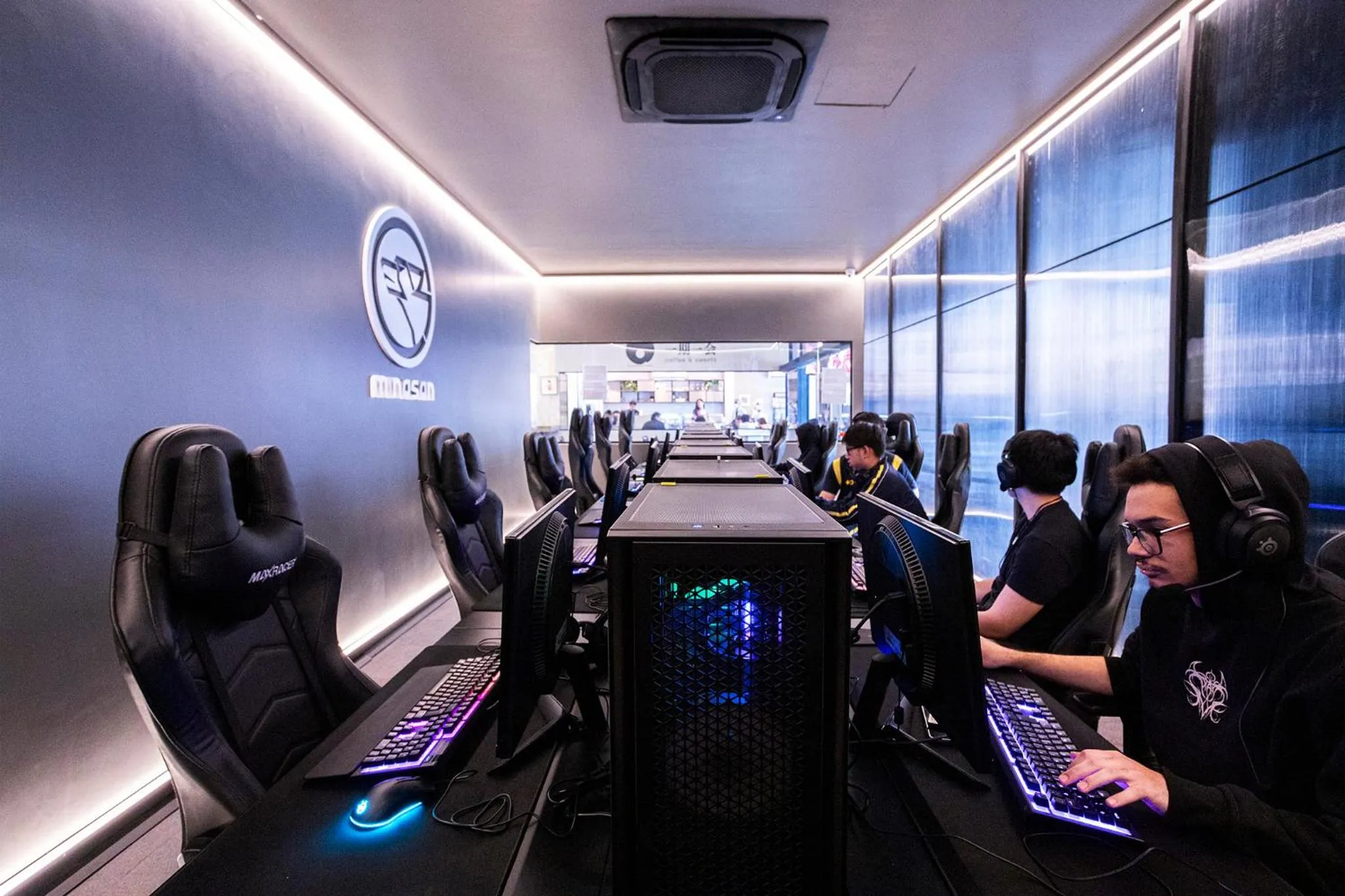 TV and multimedia in Nikkey Palace Hotel