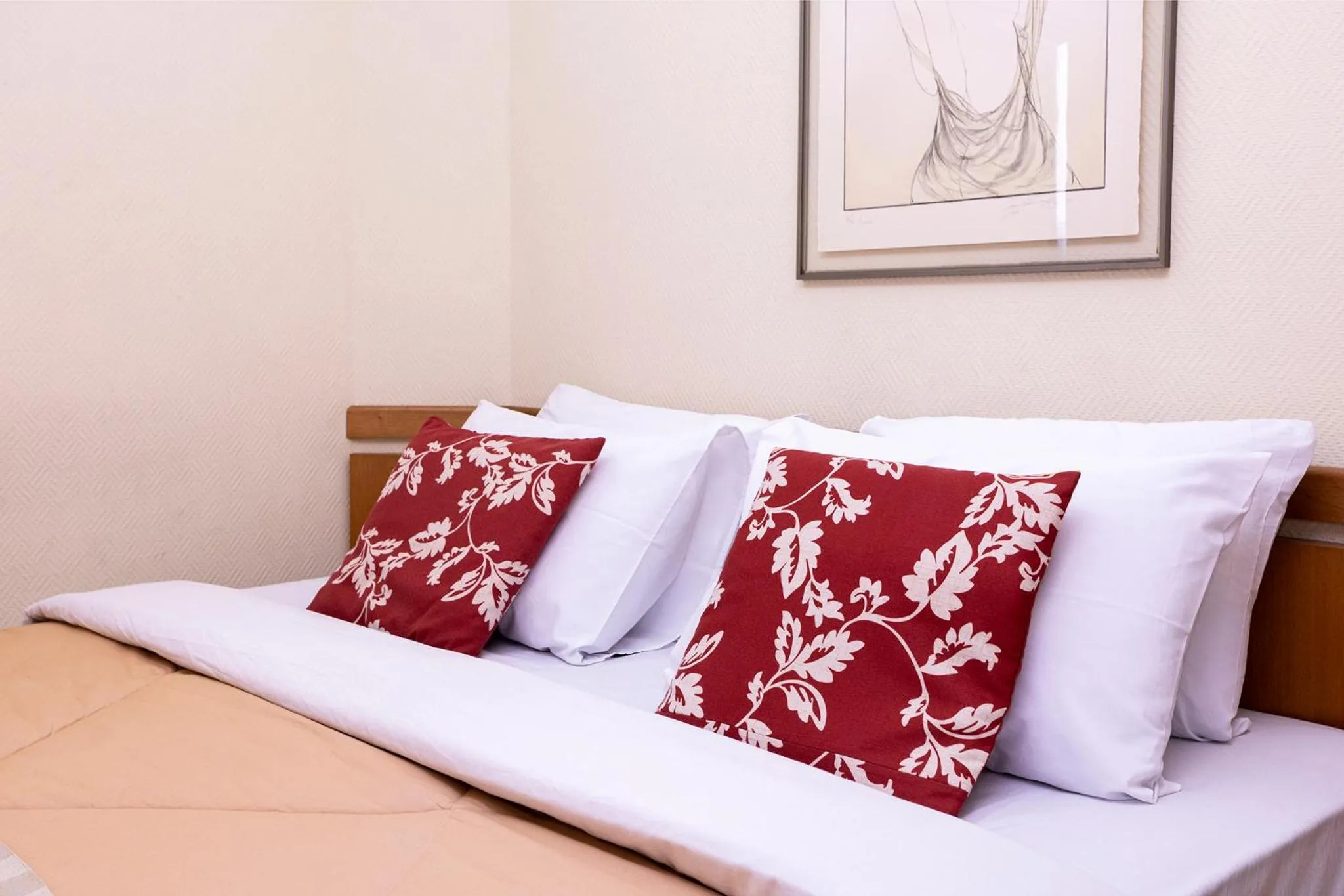 Bed in Nikkey Palace Hotel