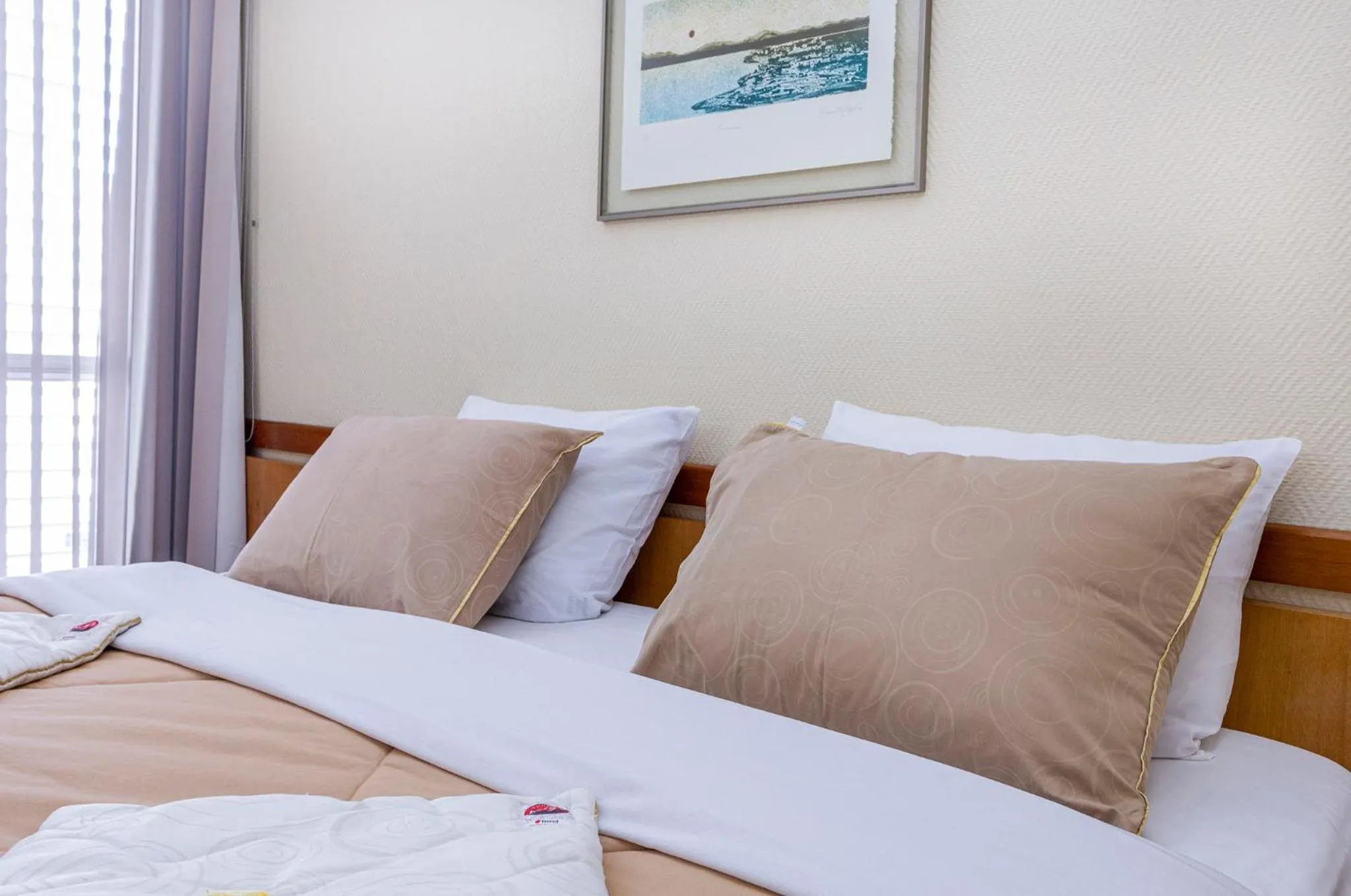 Photo of the whole room, Bed in Nikkey Palace Hotel