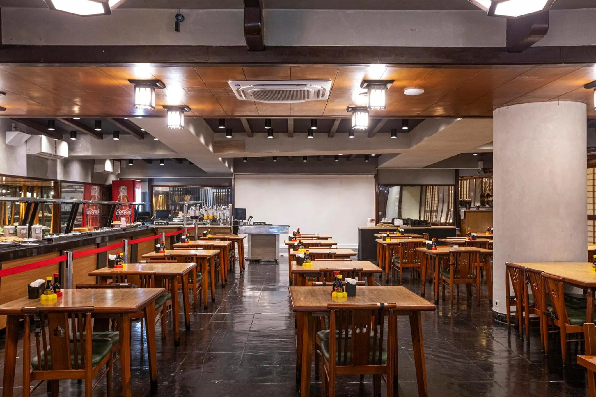 Restaurant/places to eat in Nikkey Palace Hotel