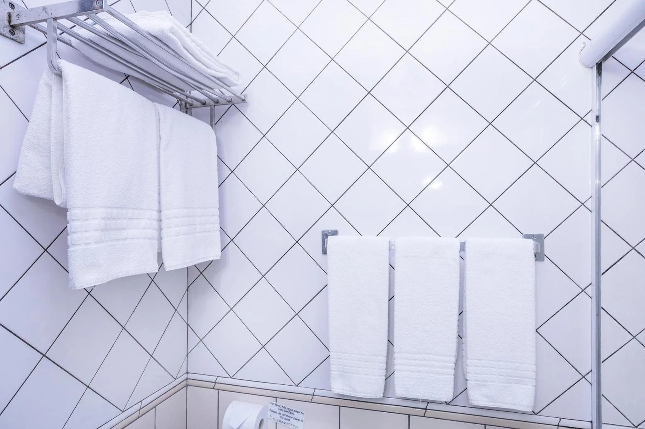 Bathroom in Nikkey Palace Hotel