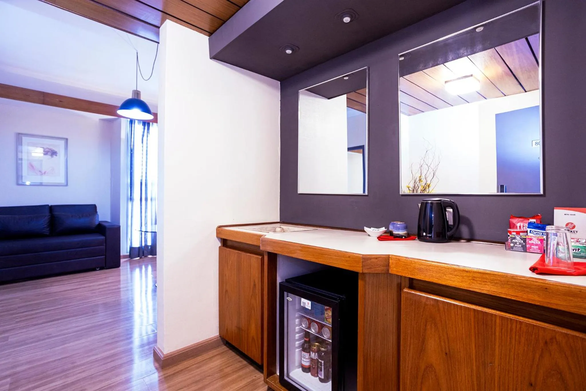 minibar in Nikkey Palace Hotel