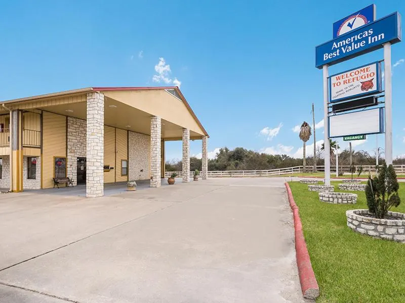 Property building in Americas Best Value Inn Refugio
