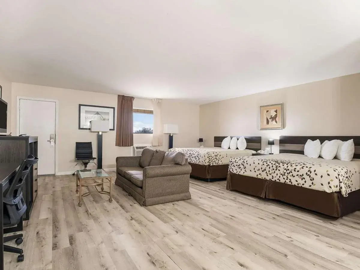 Photo of the whole room in Americas Best Value Inn Refugio Photo of the whole room in Americas Best Value Inn Refugio