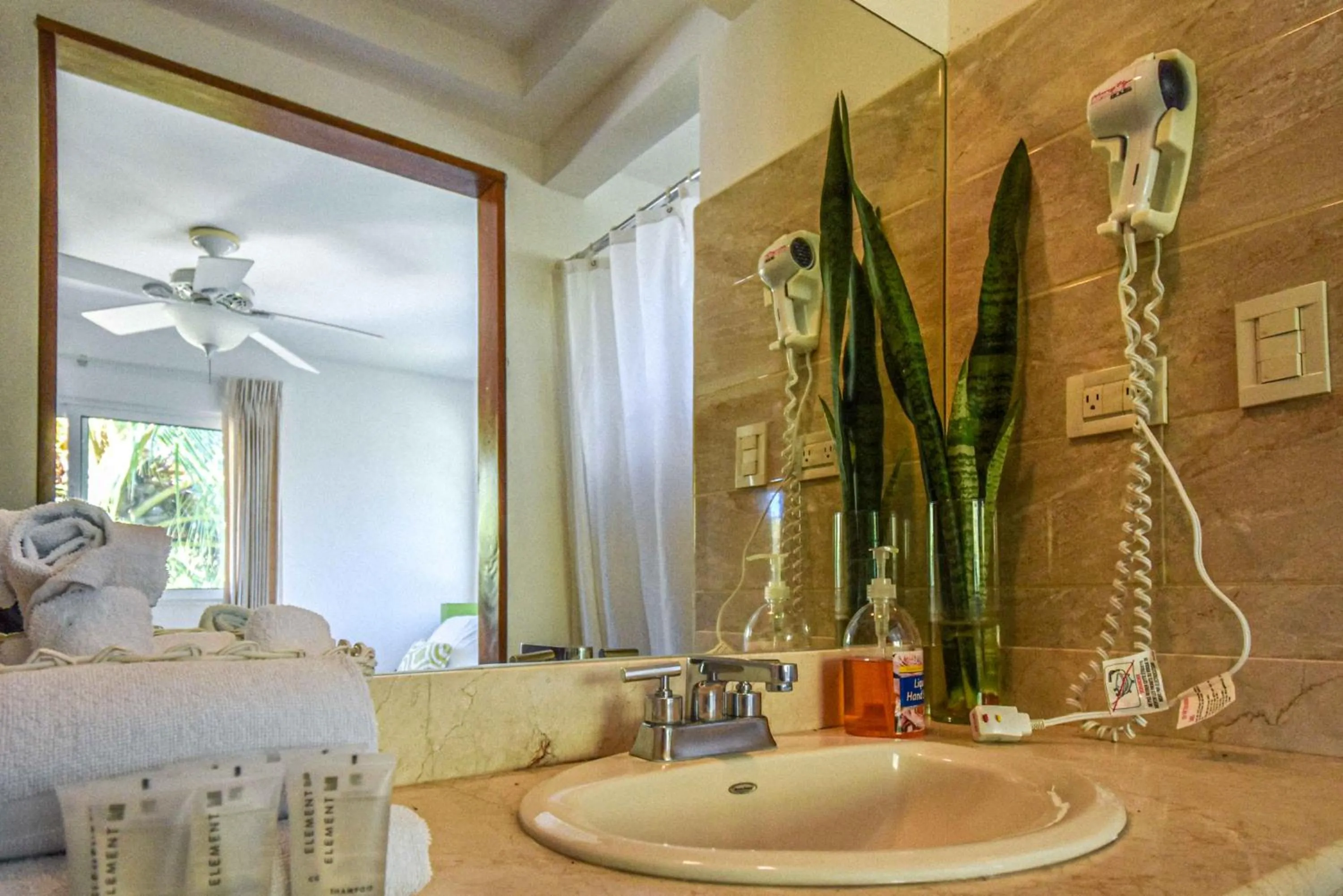 Montelaguna Boutique Hotel