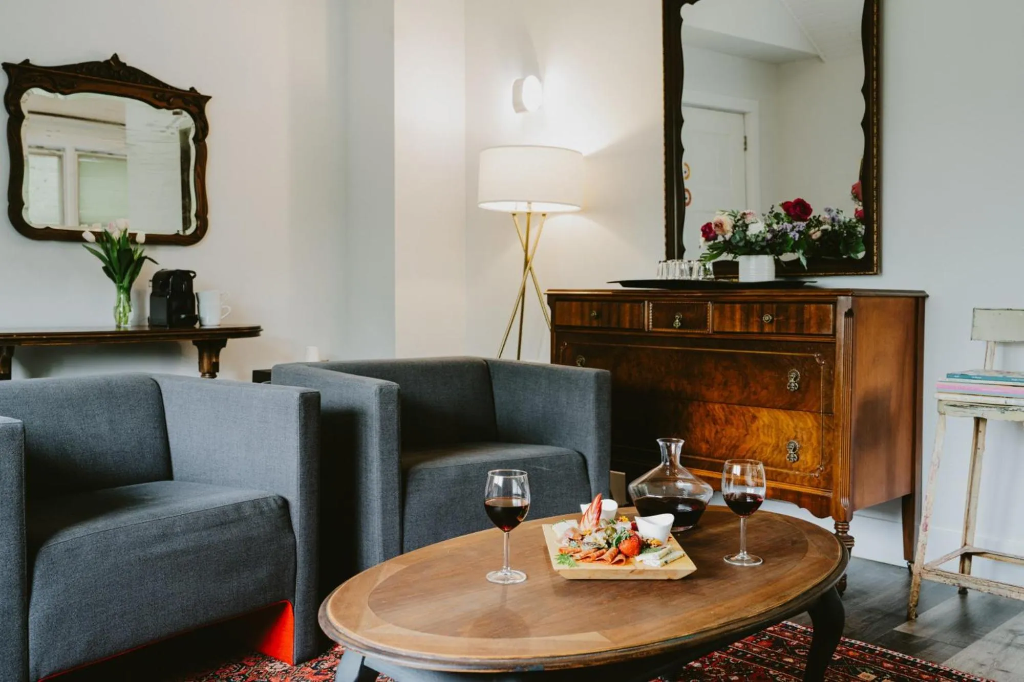 Seating area in The Kent Motel