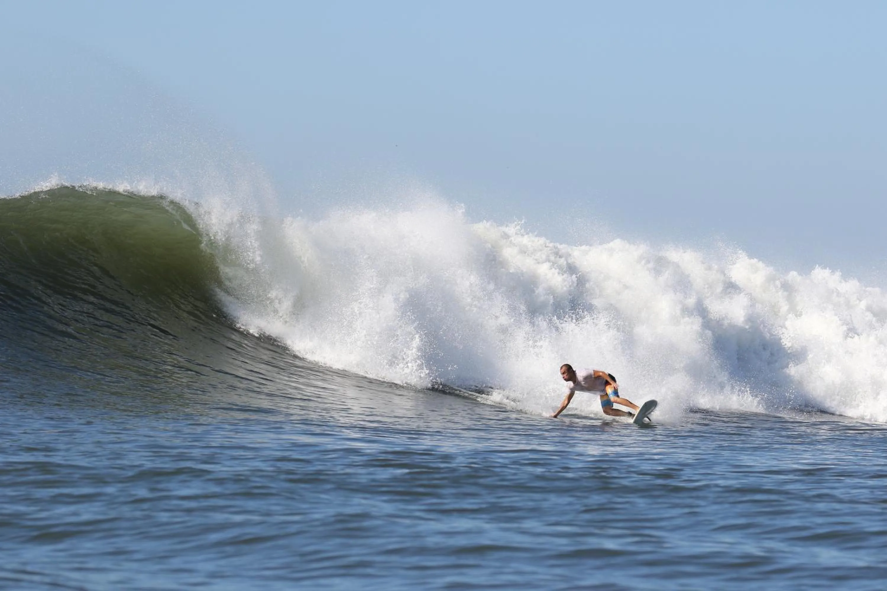 People in Olas Permanentes El Zonte