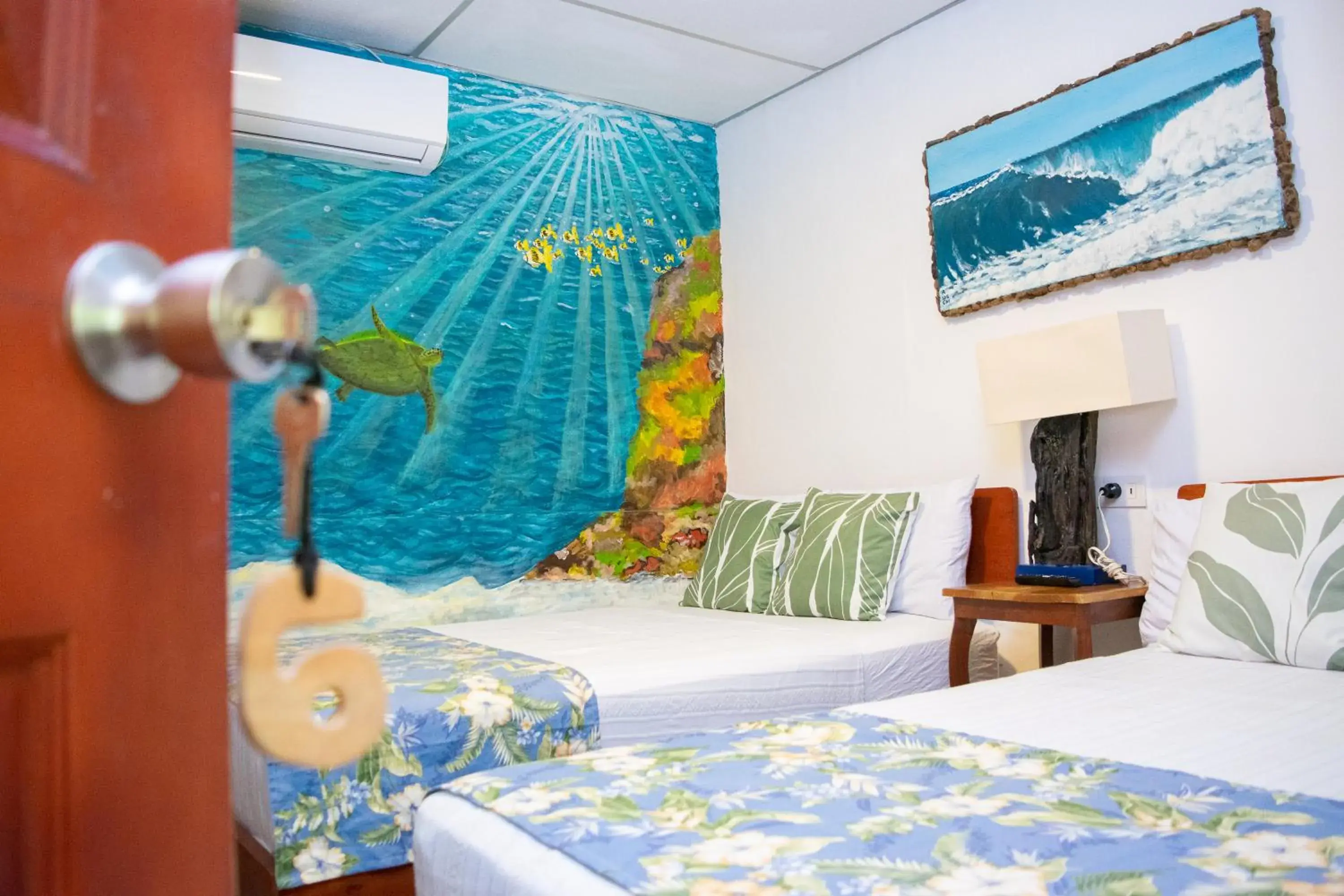 Twin Room in Olas Permanentes El Zonte Twin Room in Olas Permanentes El Zonte