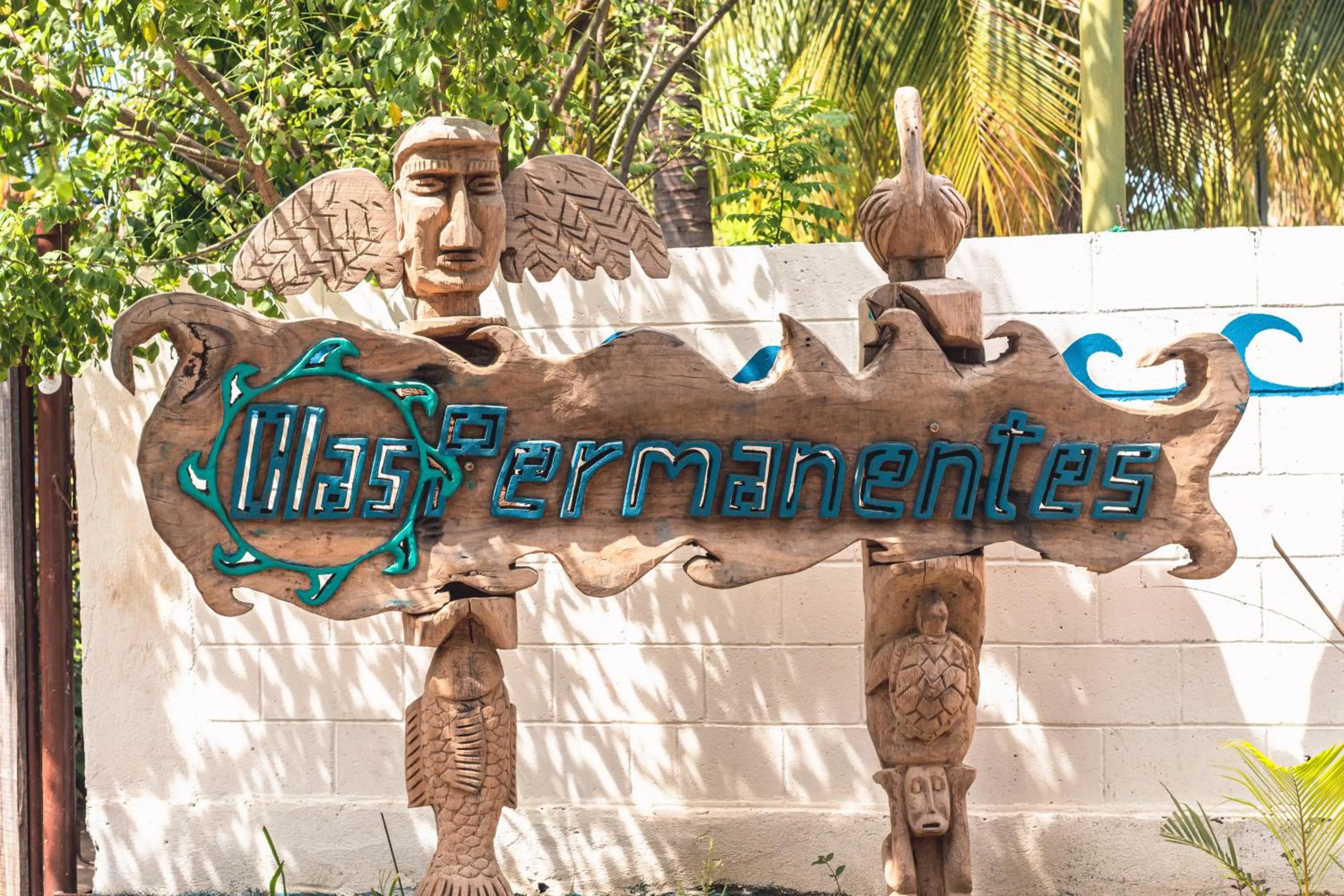 Property building in Olas Permanentes El Zonte