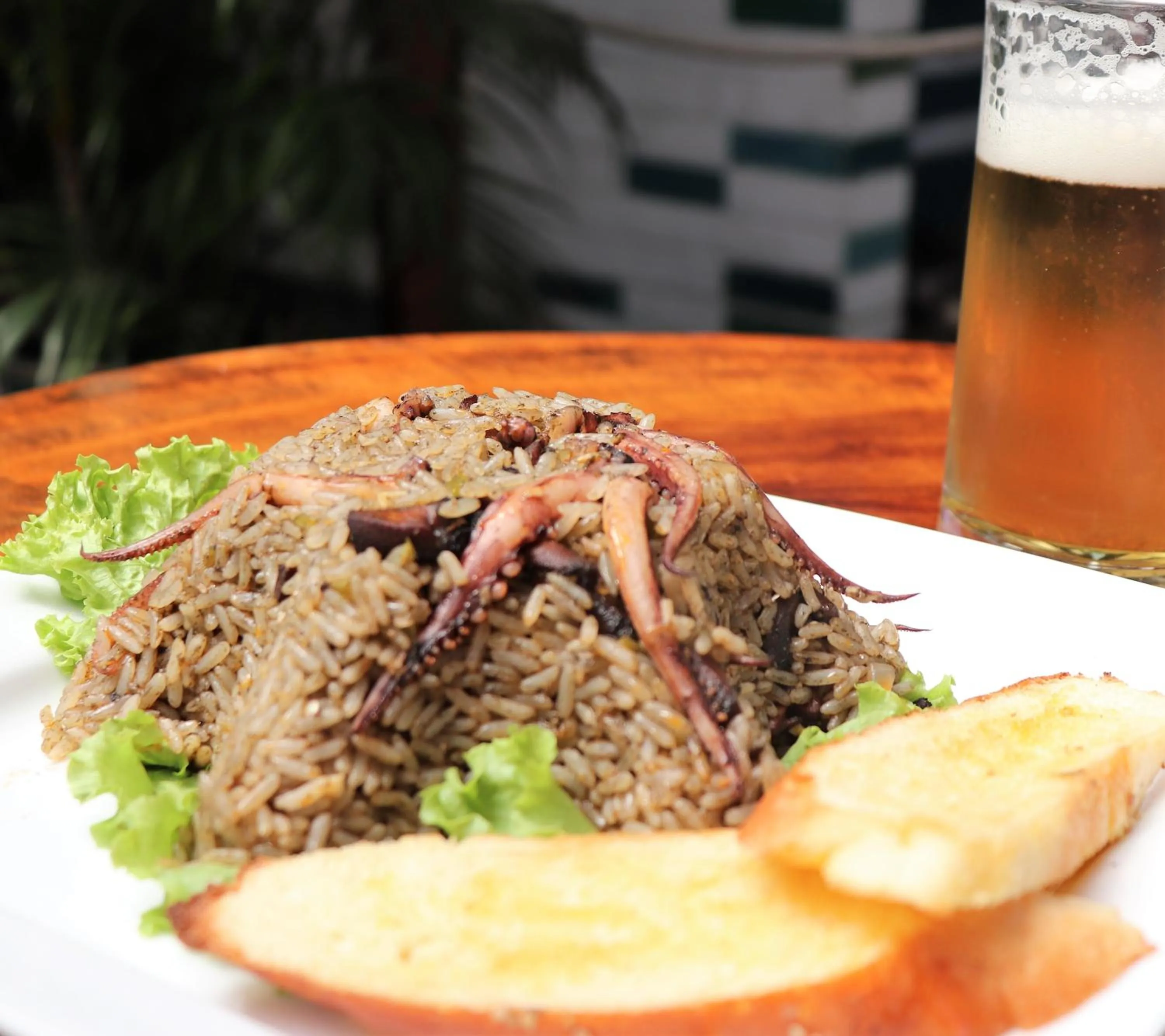 Food and drinks in Olas Permanentes El Zonte