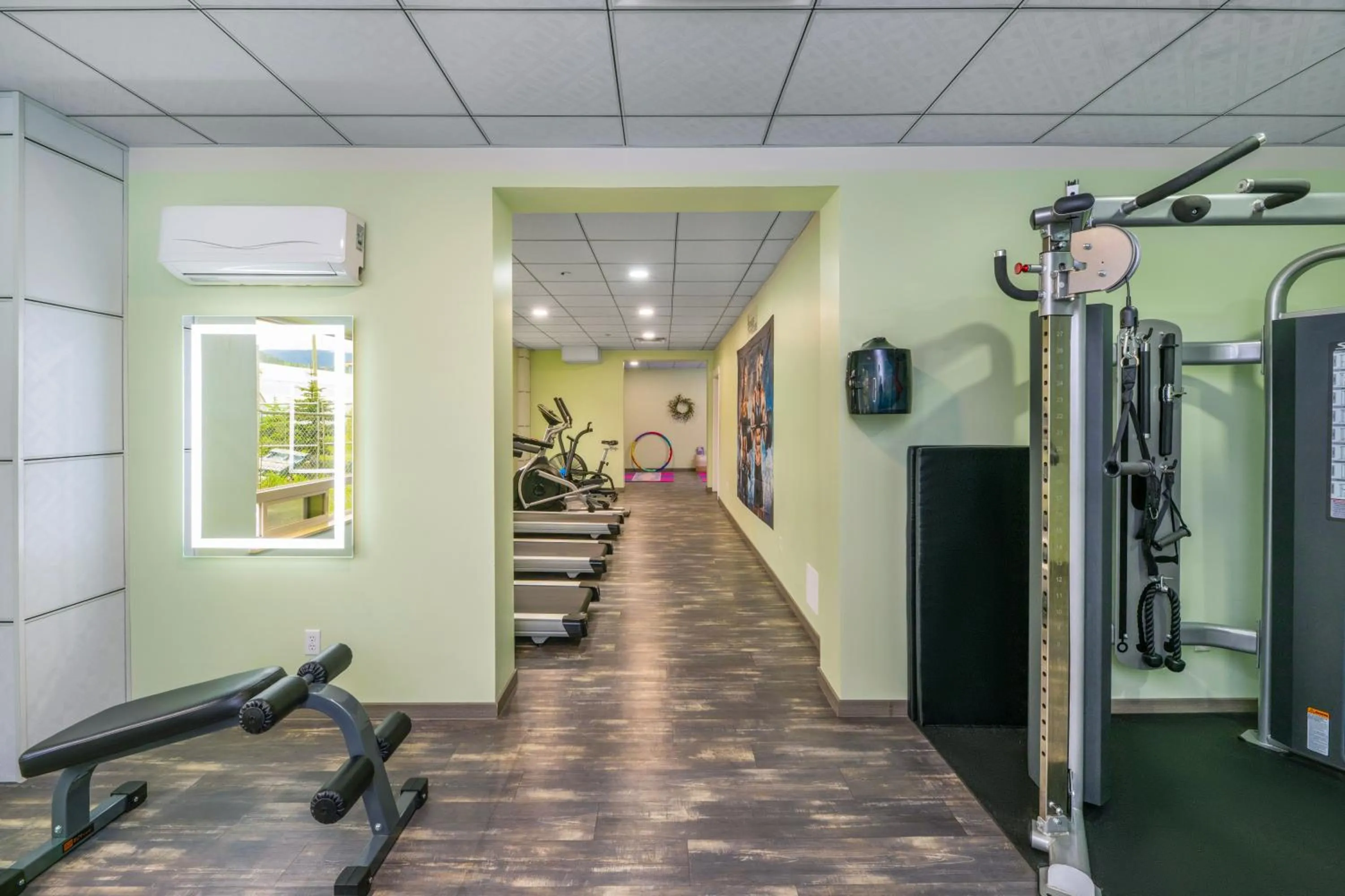 Fitness centre/facilities in Quality Inn Sunshine Suites