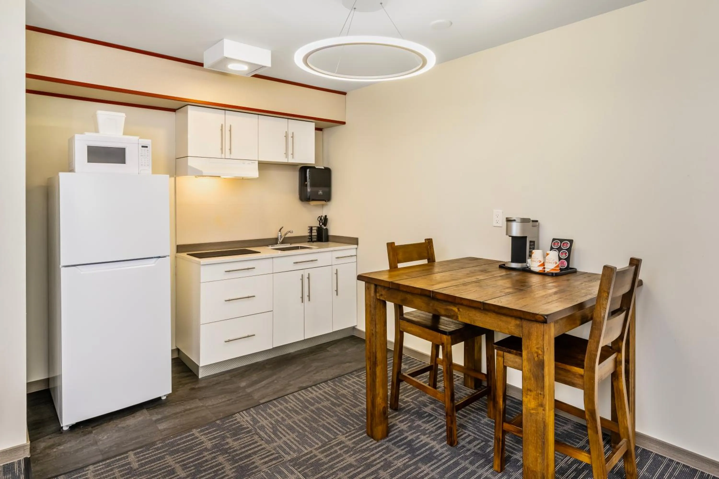 Quality Inn Sunshine Suites