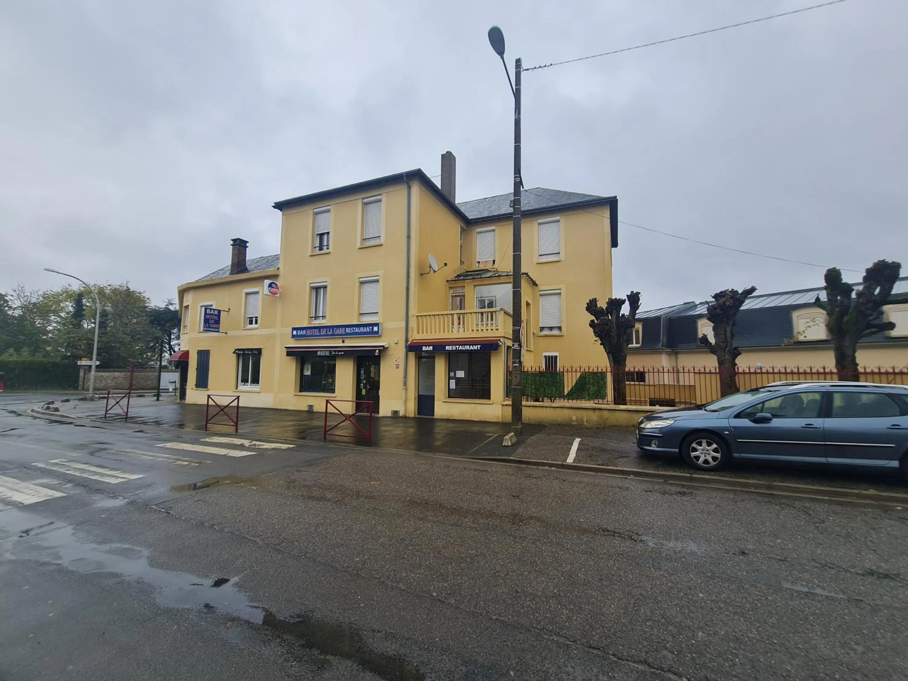 Property Building in LE MISTRAL 45