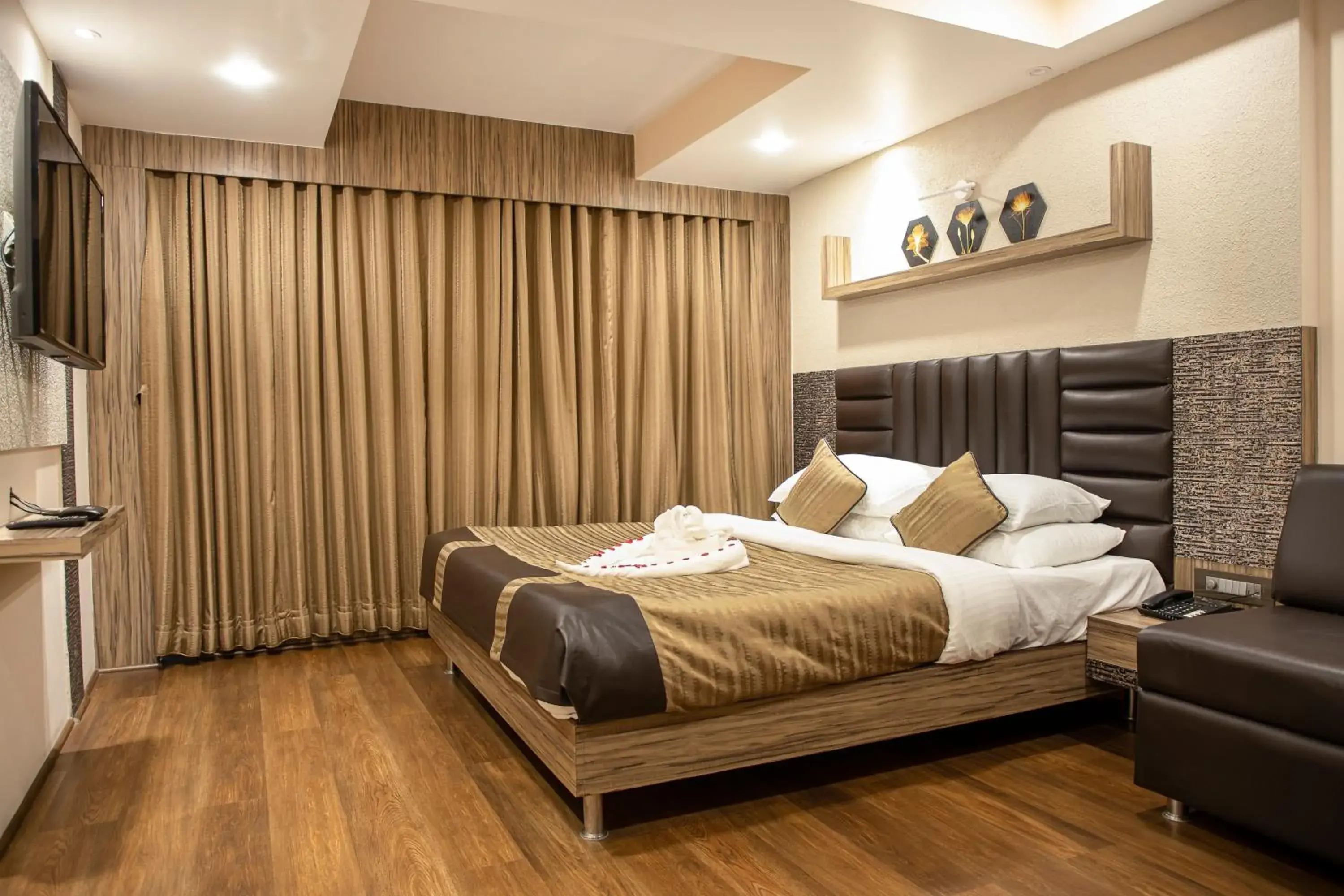 Bed in Hotel Rajmahal Bed in Hotel Rajmahal