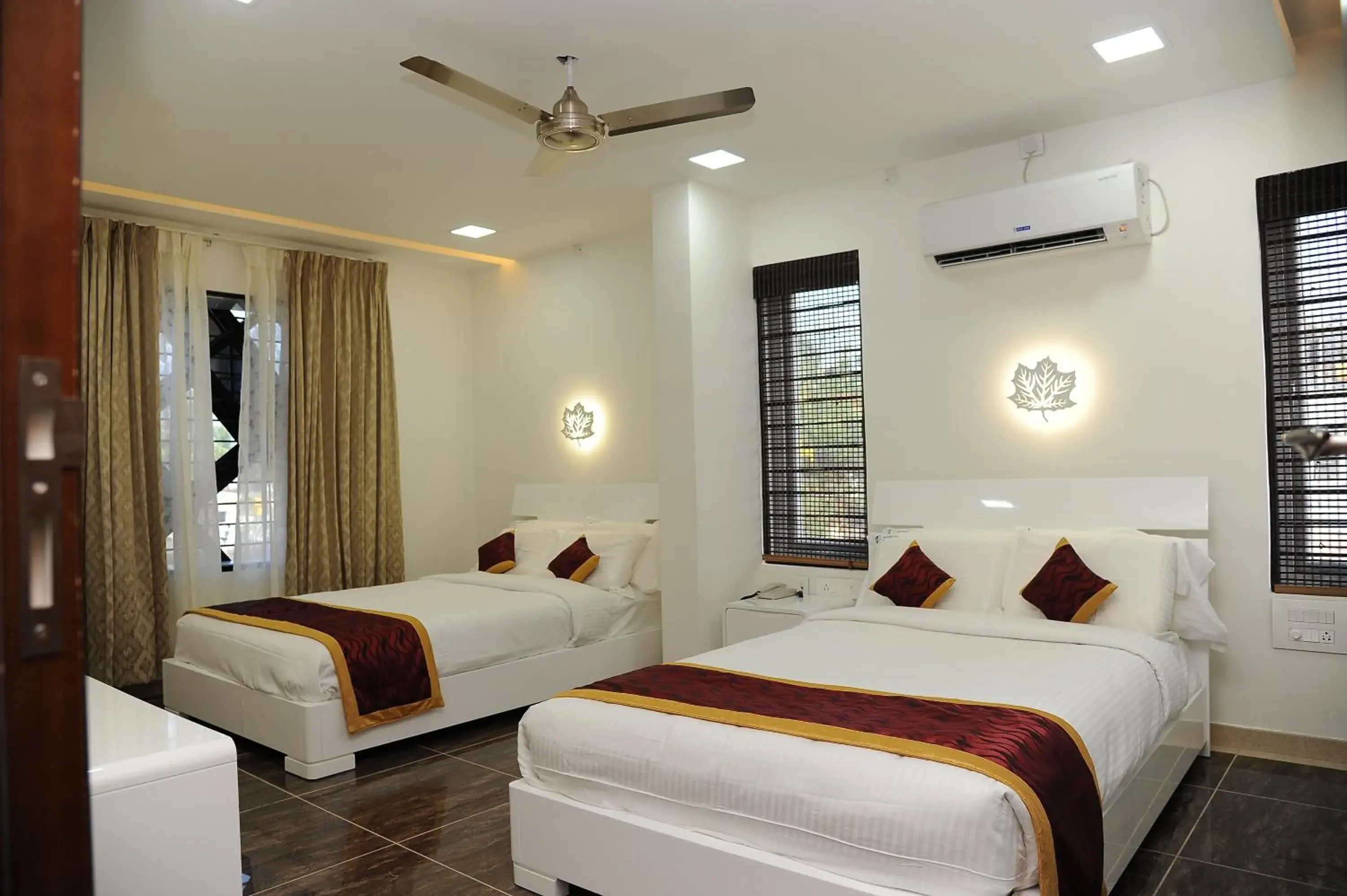 Bed in crystal inn Bed in crystal inn