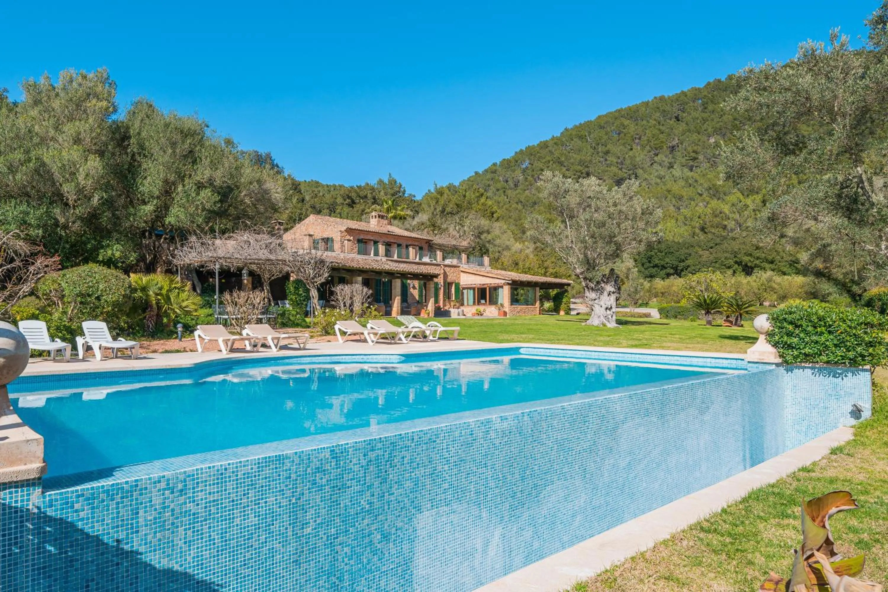 Villa with Garden View in Sa Tafona de Son Quint en Esporles