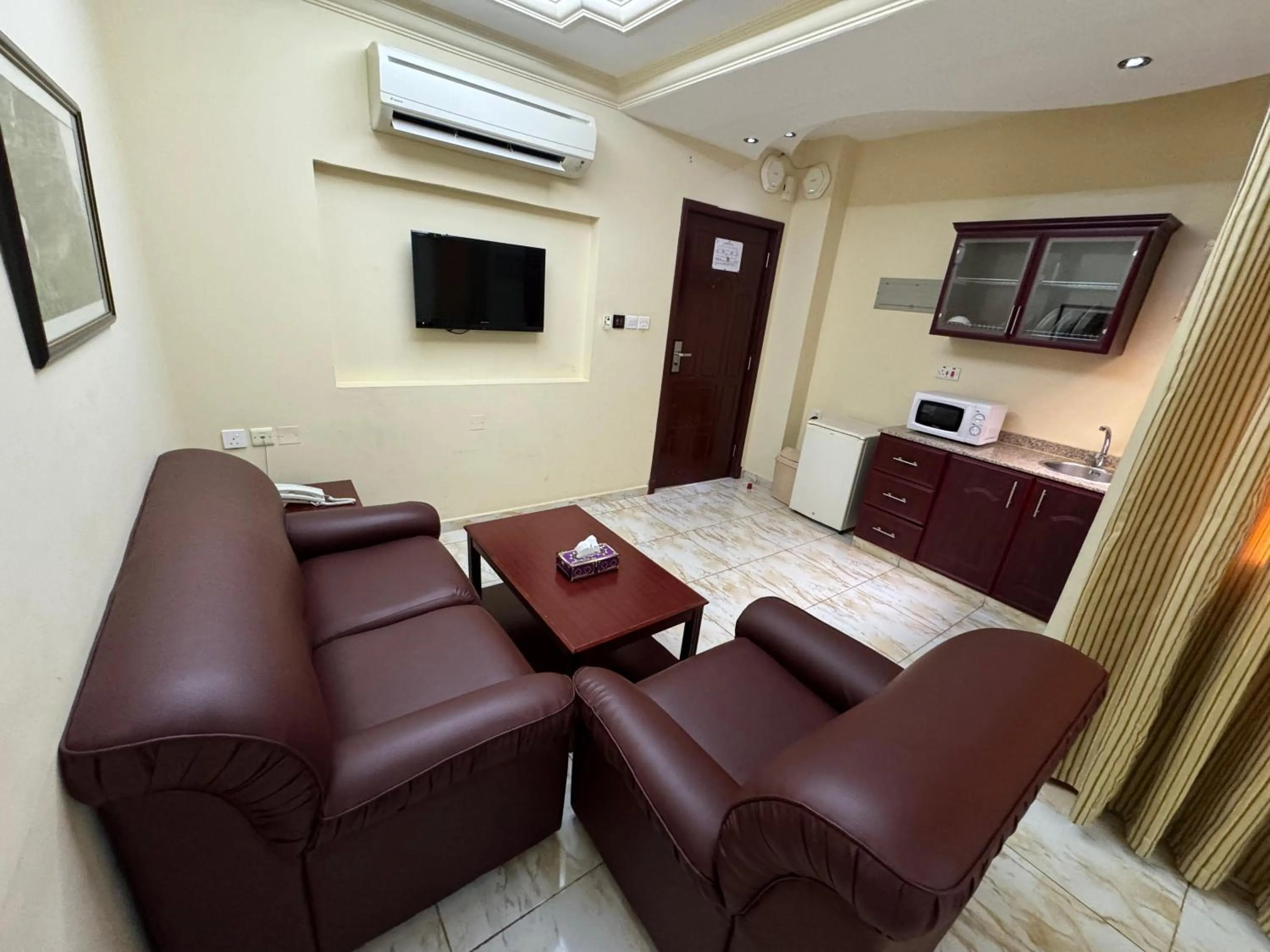Al Ferdous Hotel Apartments