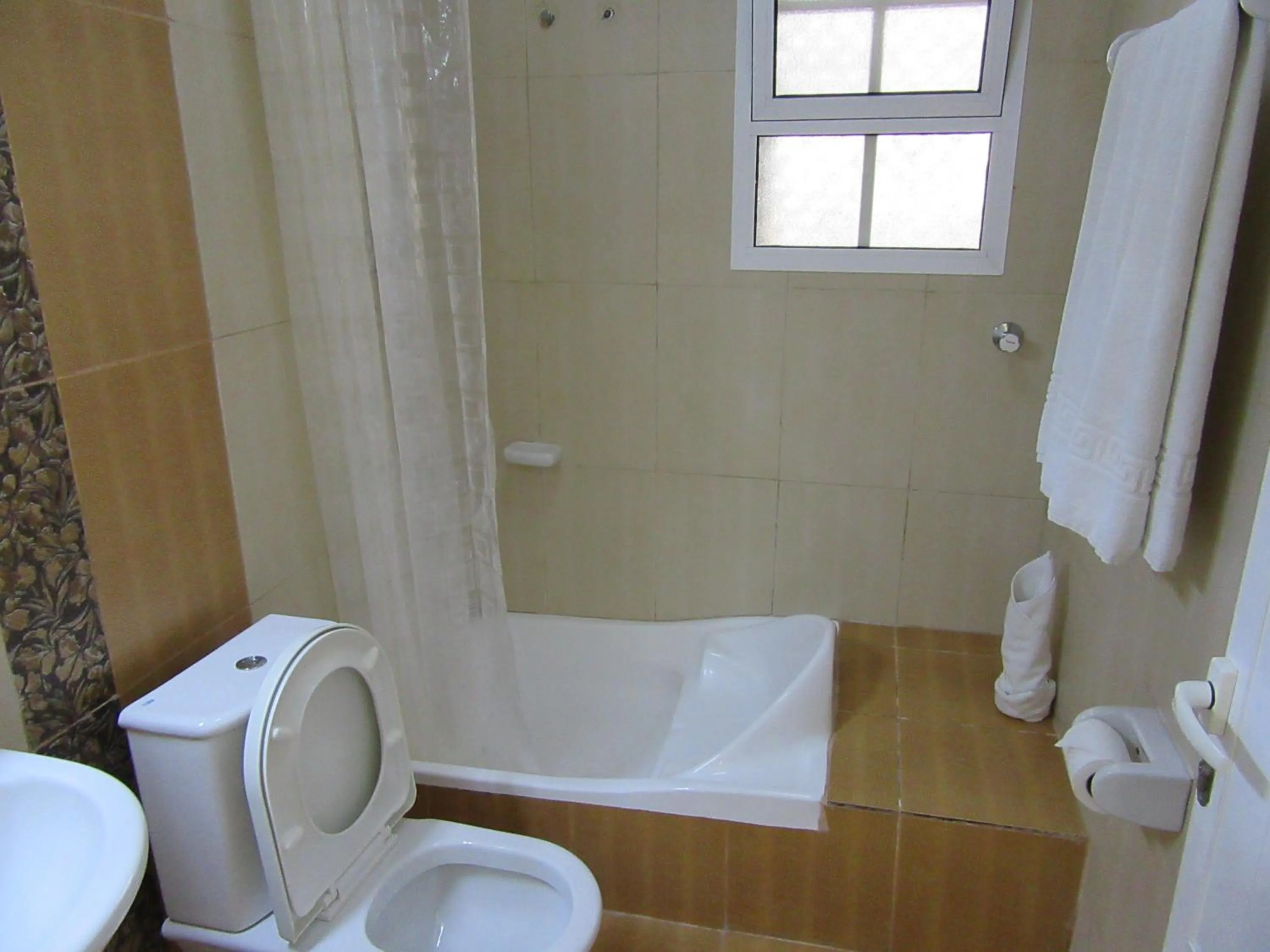 Bathroom in Al Ferdous Hotel Apartments