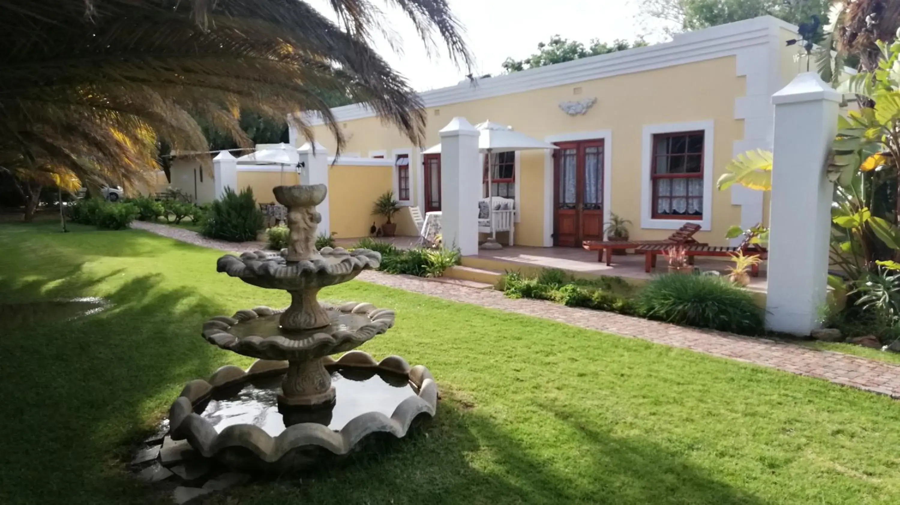 Luxury Twin Room with Pool View in Saxe-Coburg Lodge Luxury Twin Room with Pool View in Saxe-Coburg Lodge