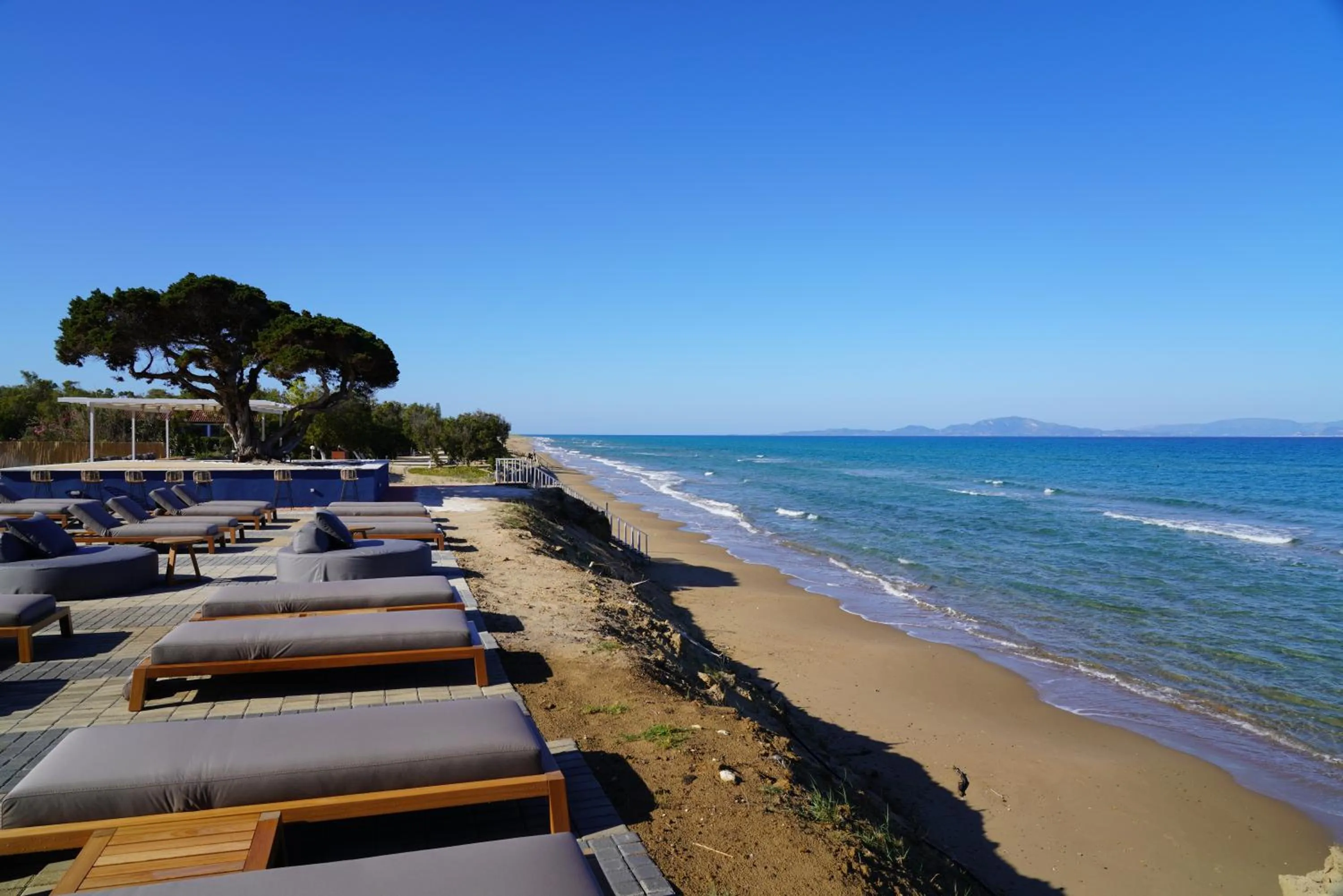 Property building in VIP APARTMENTS