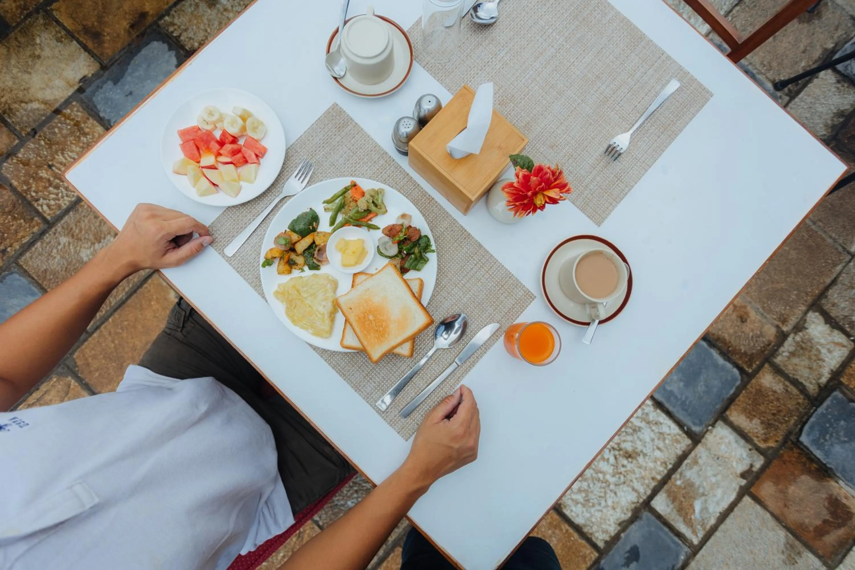 Breakfast in Hotel Tulsi