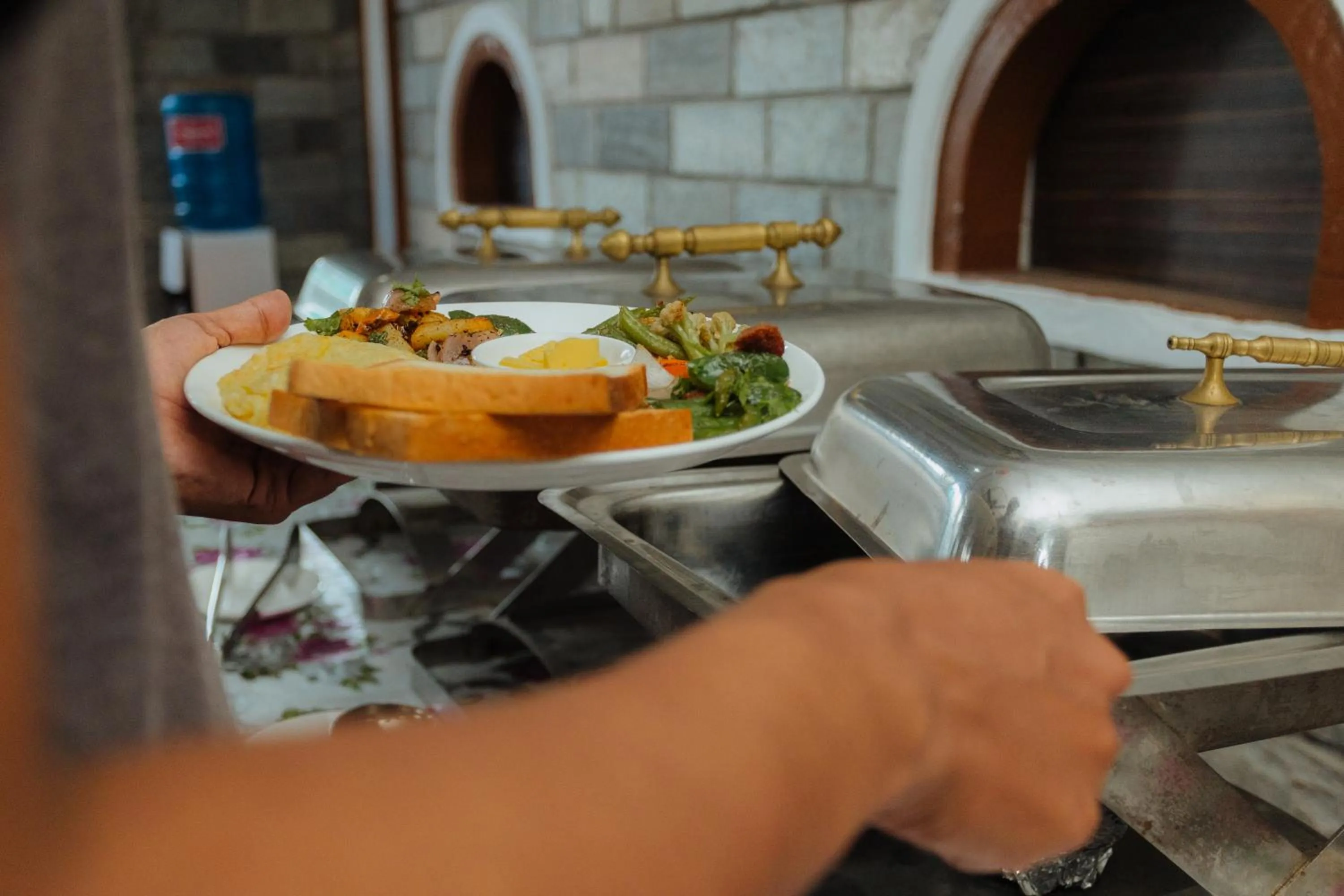 Breakfast in Hotel Tulsi