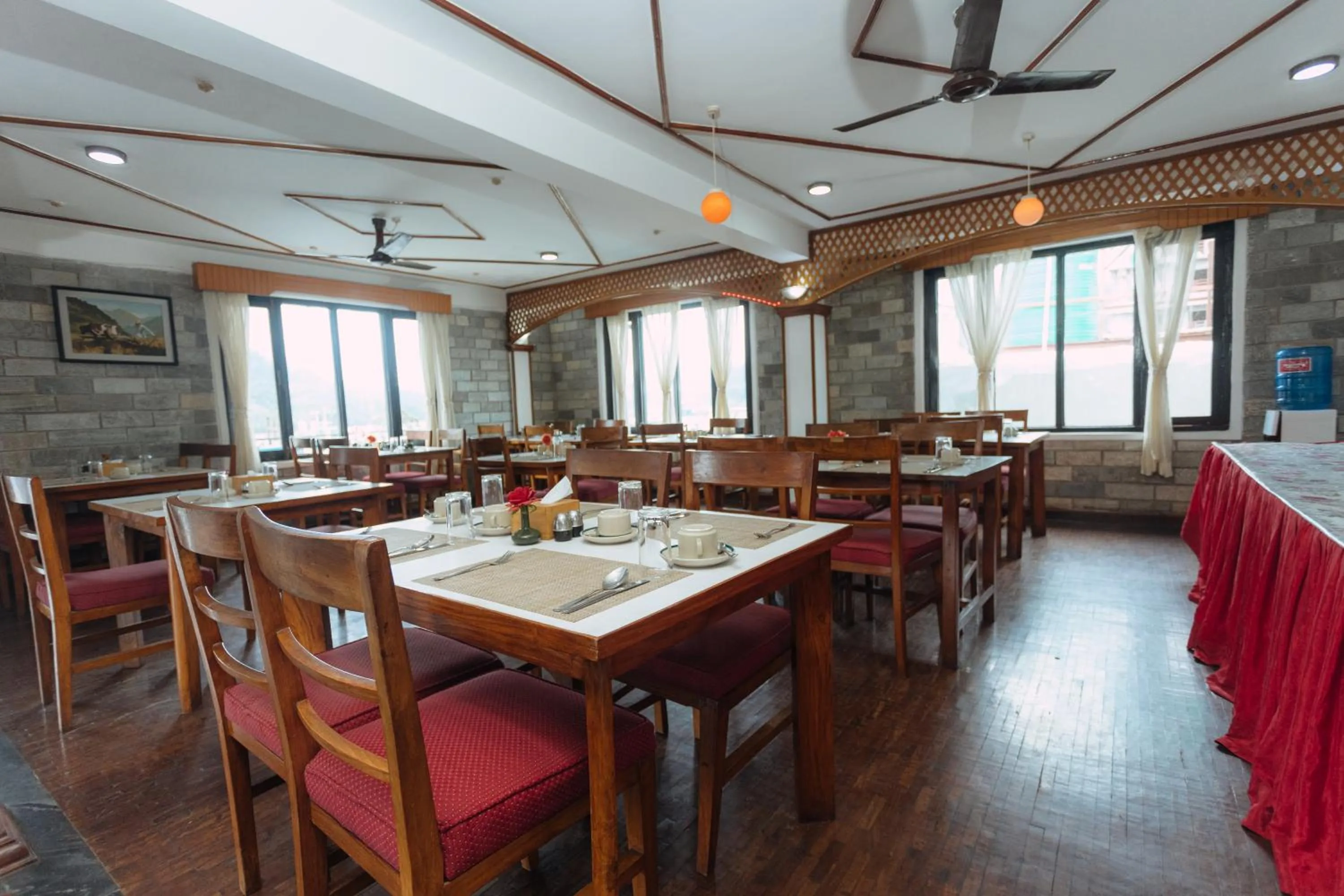 Restaurant/places to eat in Hotel Tulsi