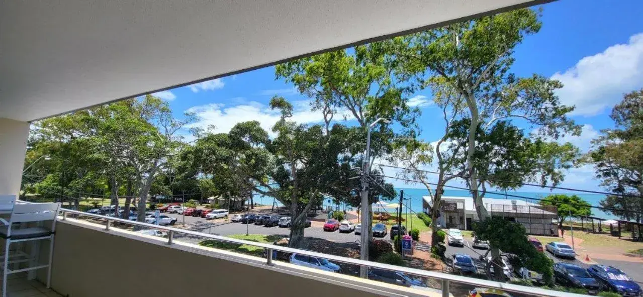 Three-Bedroom Apartment with Ocean View in Eden by the Bay Three-Bedroom Apartment with Ocean View in Eden by the Bay