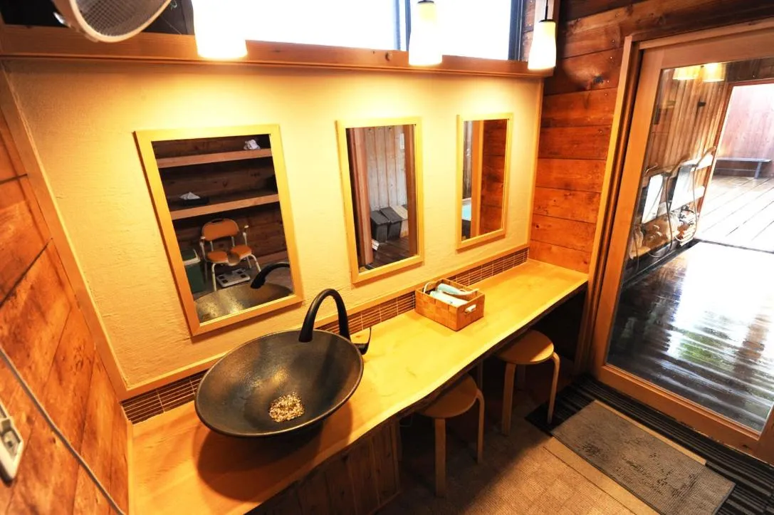 Hot Spring Bath in Onsen Yado Misuzuso