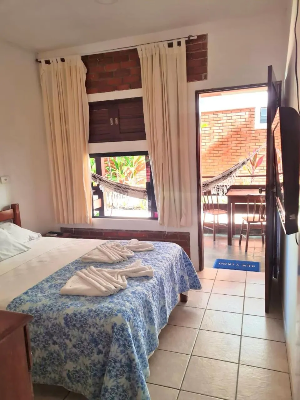 Photo of the whole room, Bed in Pousada Luz do Porto