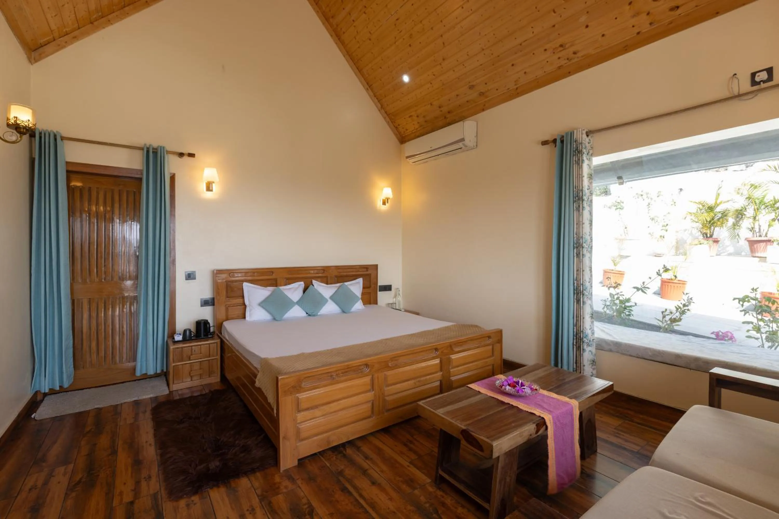 Bed in The Bougainvillea Retreat - A Luxury Private Pool Villa in Dehradun
