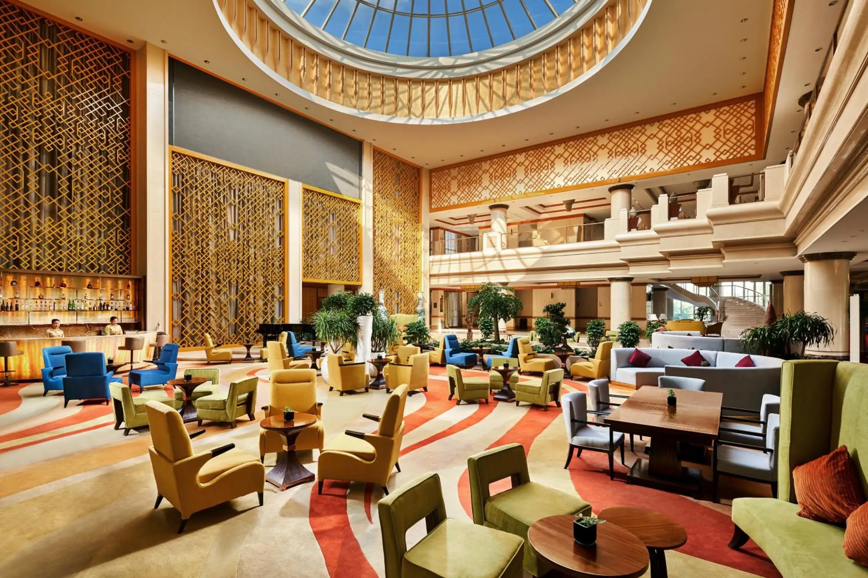 Lounge or bar in Crowne Plaza Ordos, an IHG Hotel Lounge or bar in Crowne Plaza Ordos, an IHG Hotel